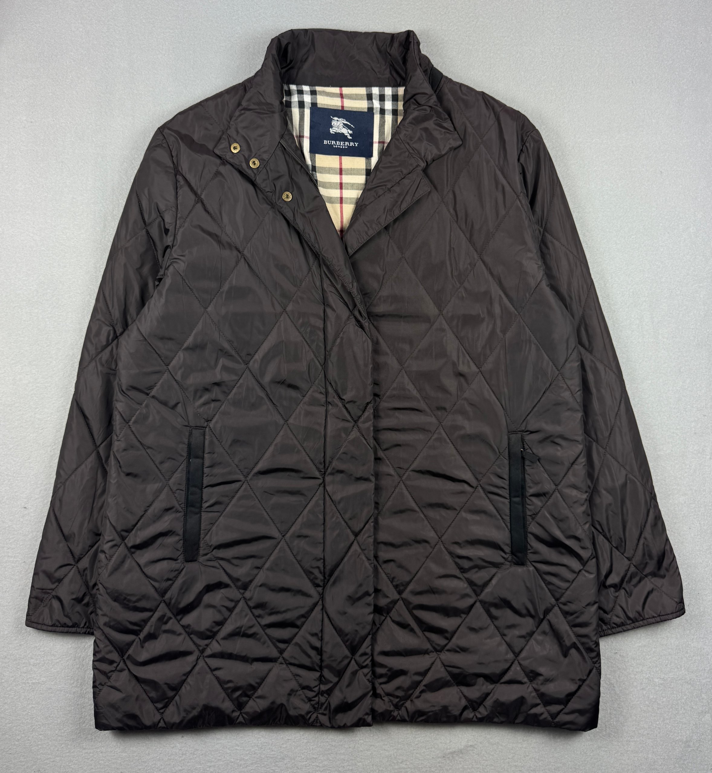 Burberry London Vintage Dark Brown Quilted Women`s Jacket Classic Check Lining Size 48 / XL
