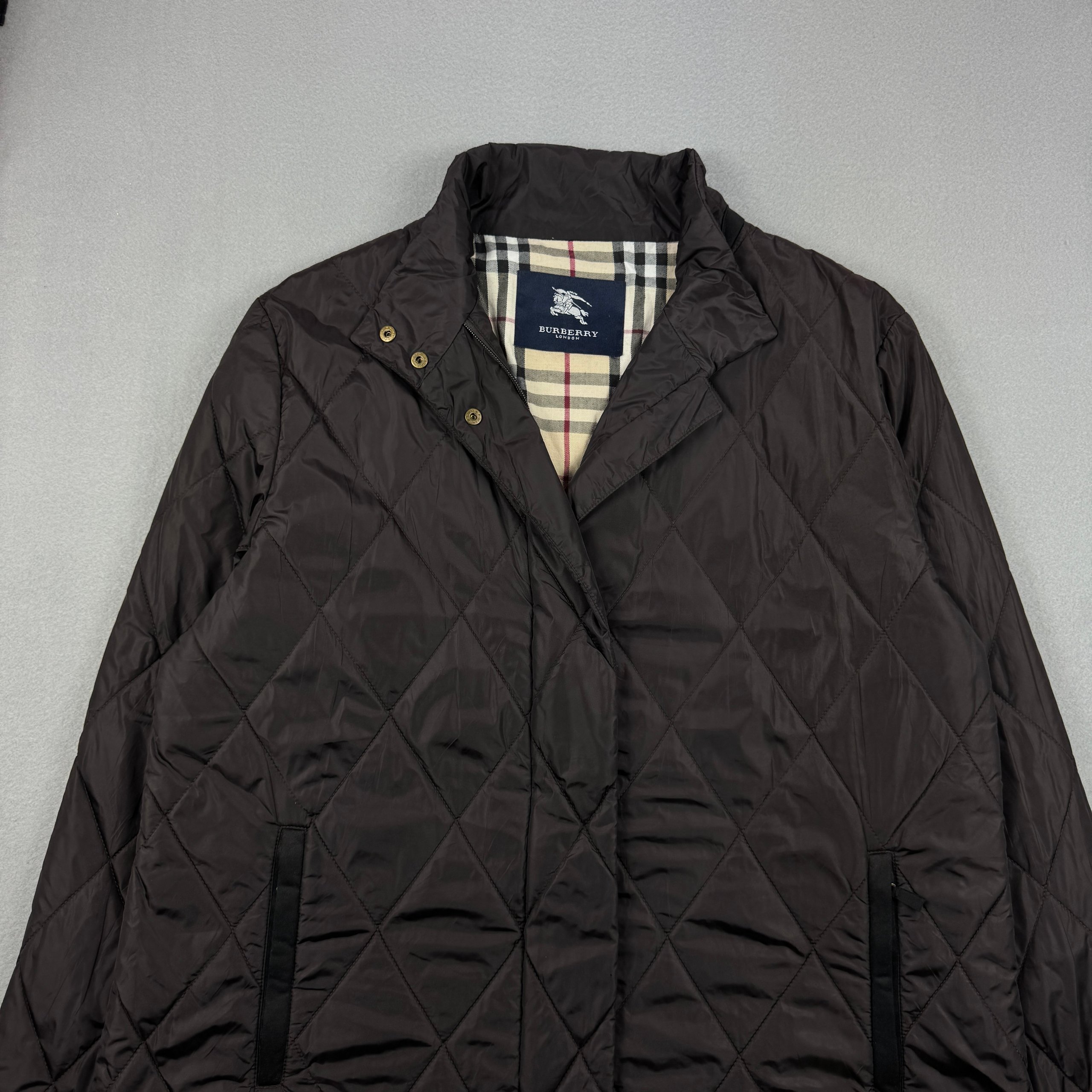 Burberry London Vintage Dark Brown Quilted Women`s Jacket Classic Check Lining Size 48 / XL image 4