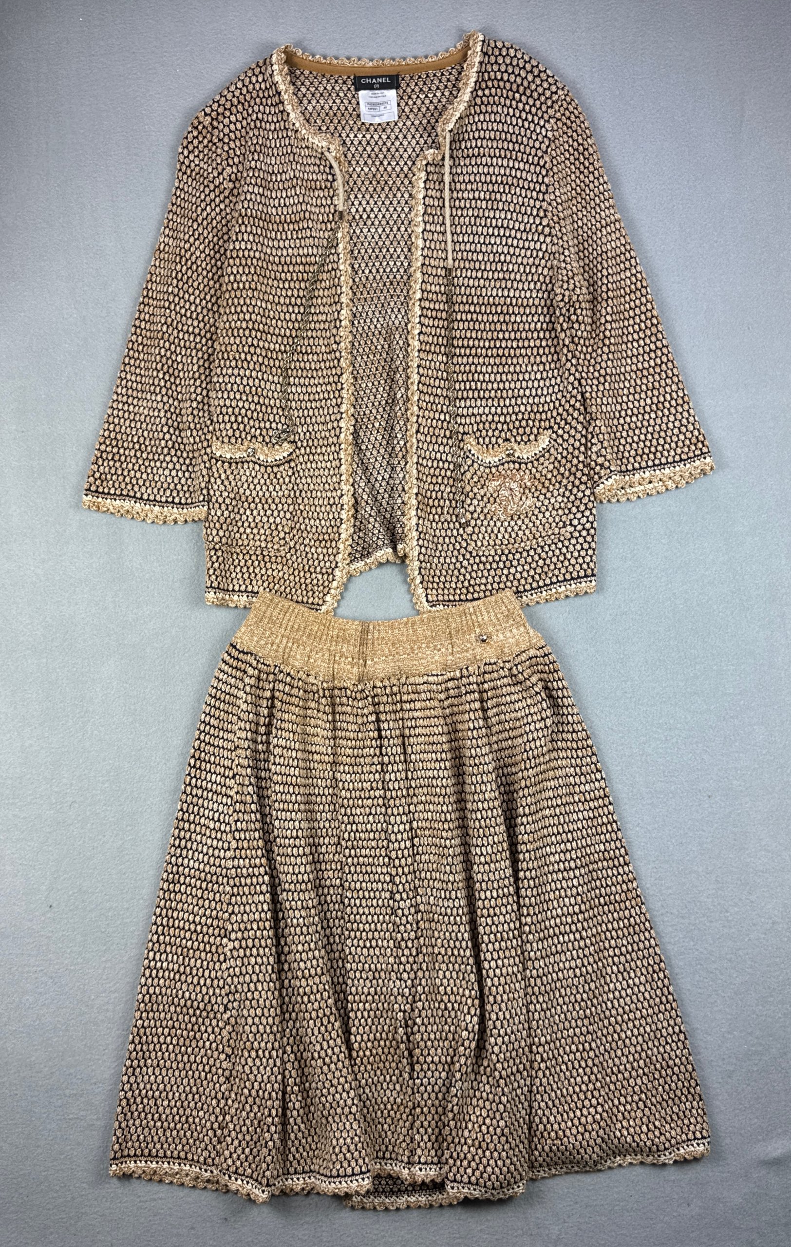 Authentic CHANEL 2010 2-Piece Knit Skirt Suit - Size 40