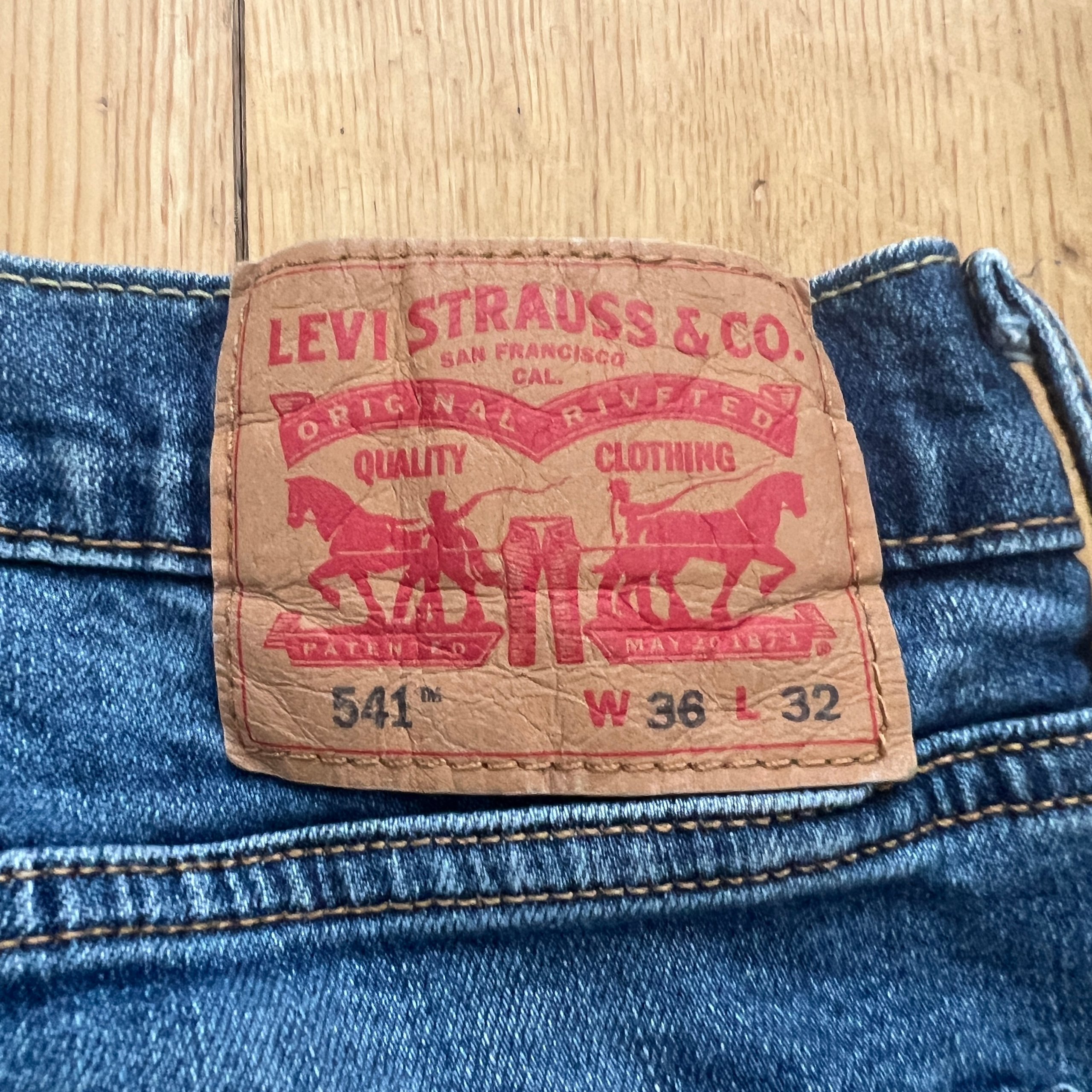 Levi's 541 Athletic Taper Jeans Men's W36 L32 Medium Wash Blue Denim 18181-0074 image 8