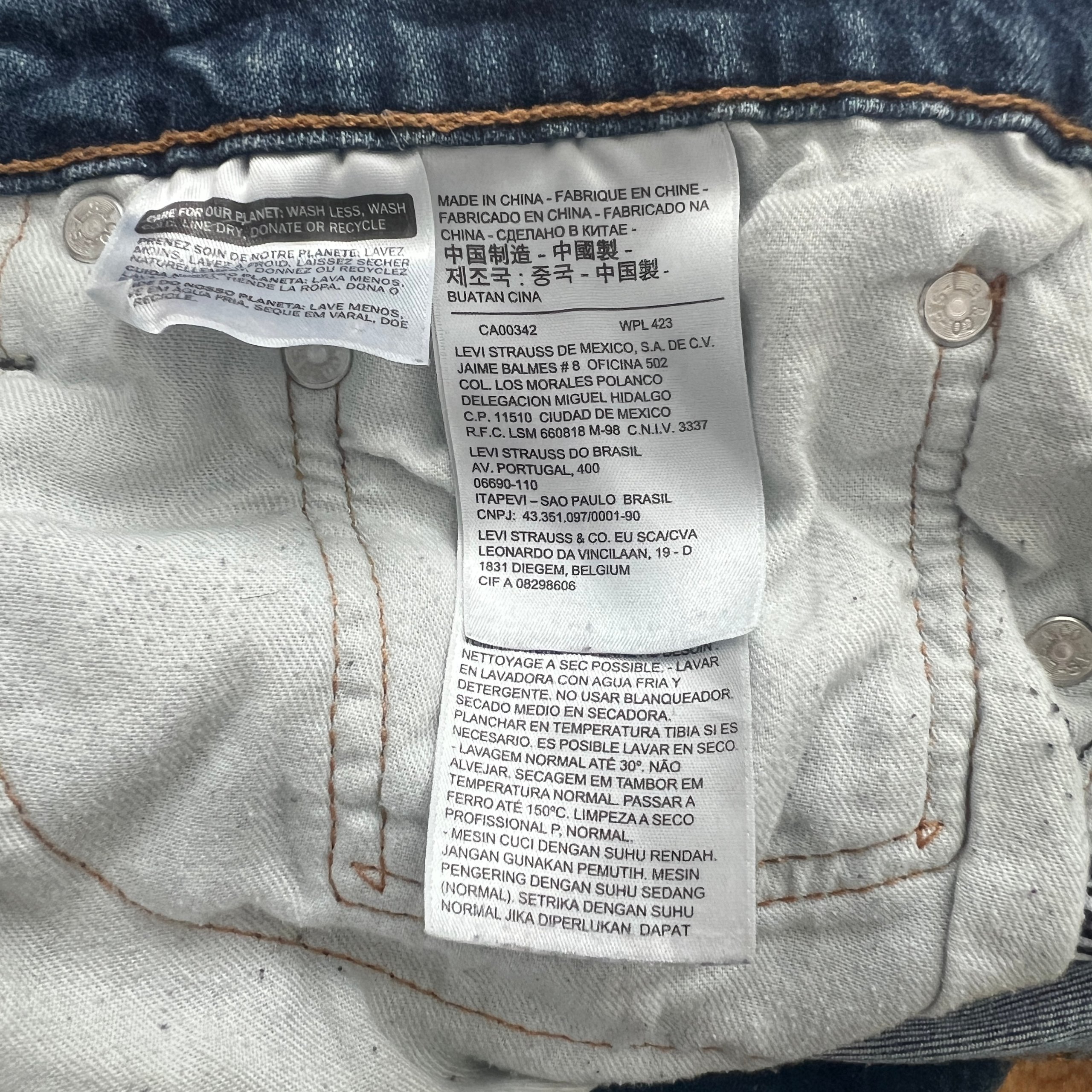 Levi's 541 Athletic Taper Jeans Men's W36 L32 Medium Wash Blue Denim 18181-0074 image 10