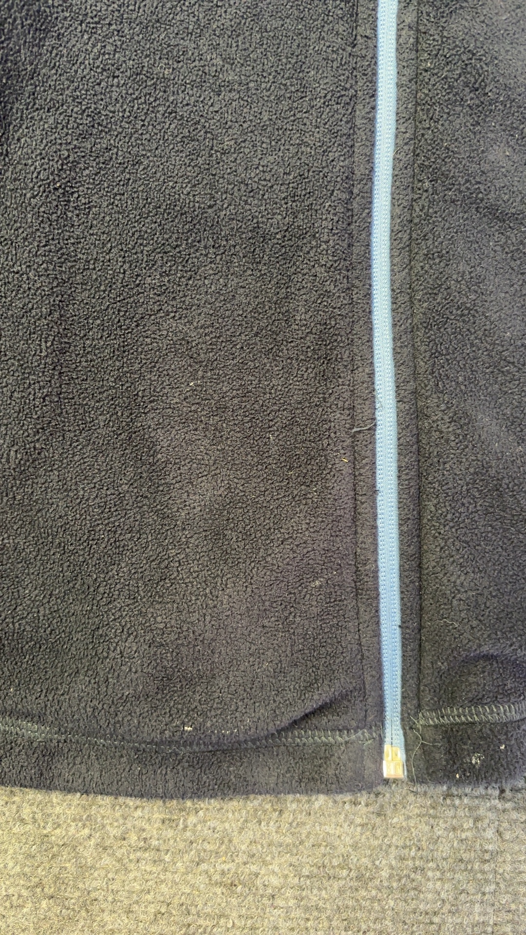 Portwest Black Fleece Jacket XL with Zip Pockets image 6