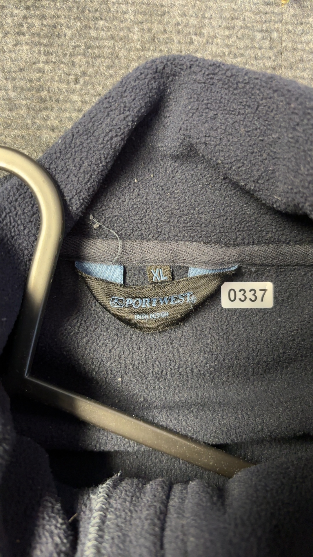 Portwest Black Fleece Jacket XL with Zip Pockets image 7