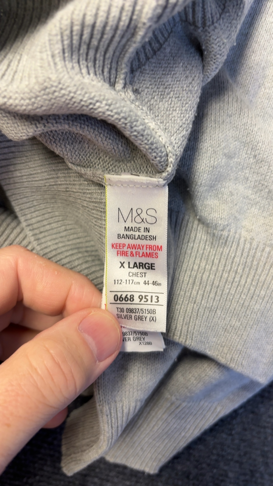Marks and Spencer Silver Grey Cotton V-Neck Sweater X Large very good condition image 4