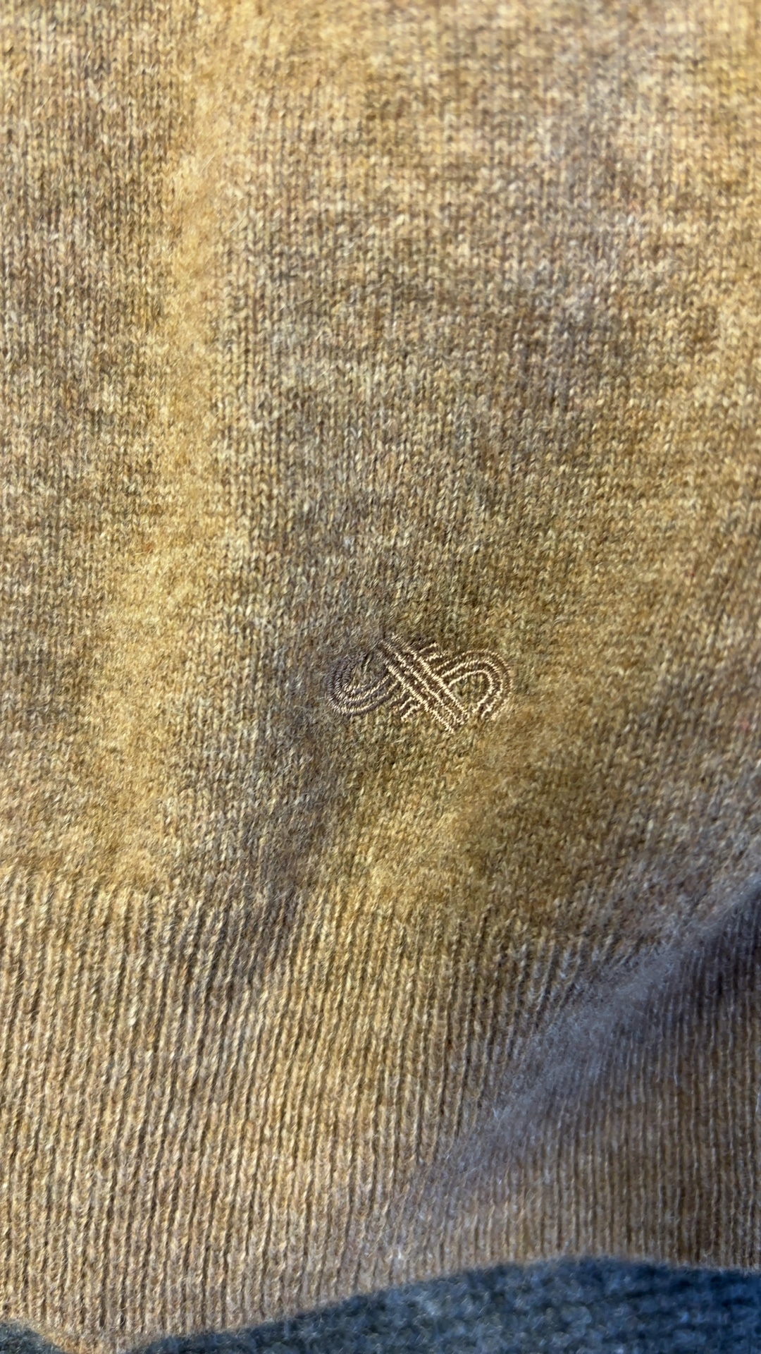 Jaeger Men's Camel Wool & Cashmere V-Neck Jumper XXL excellent condition image 3