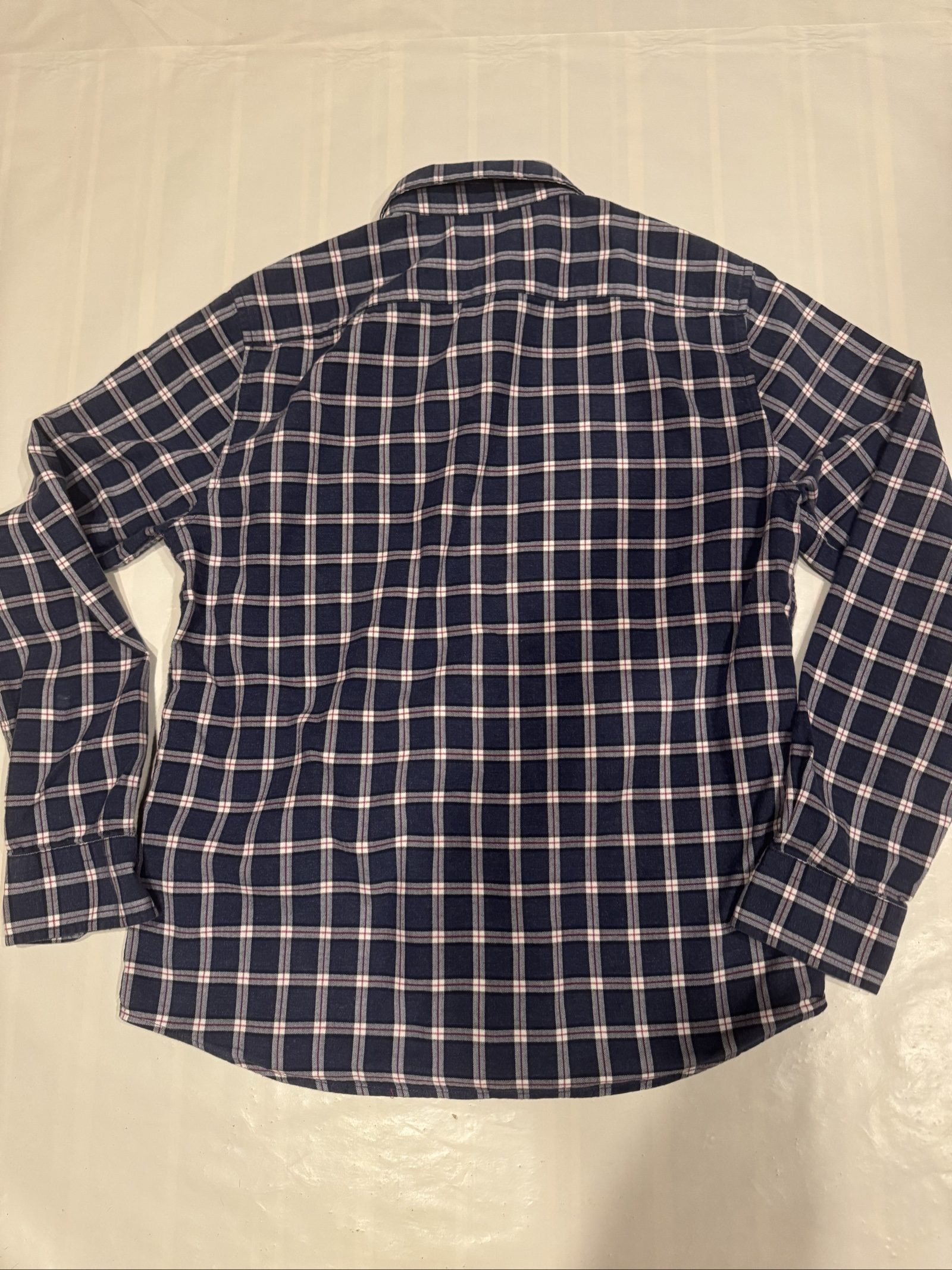 Men’s Banana Republic Luxe Flannel Untucked Slim Fit Plaid Button-Down Shirt – Navy Blue White Red – Medium image 7