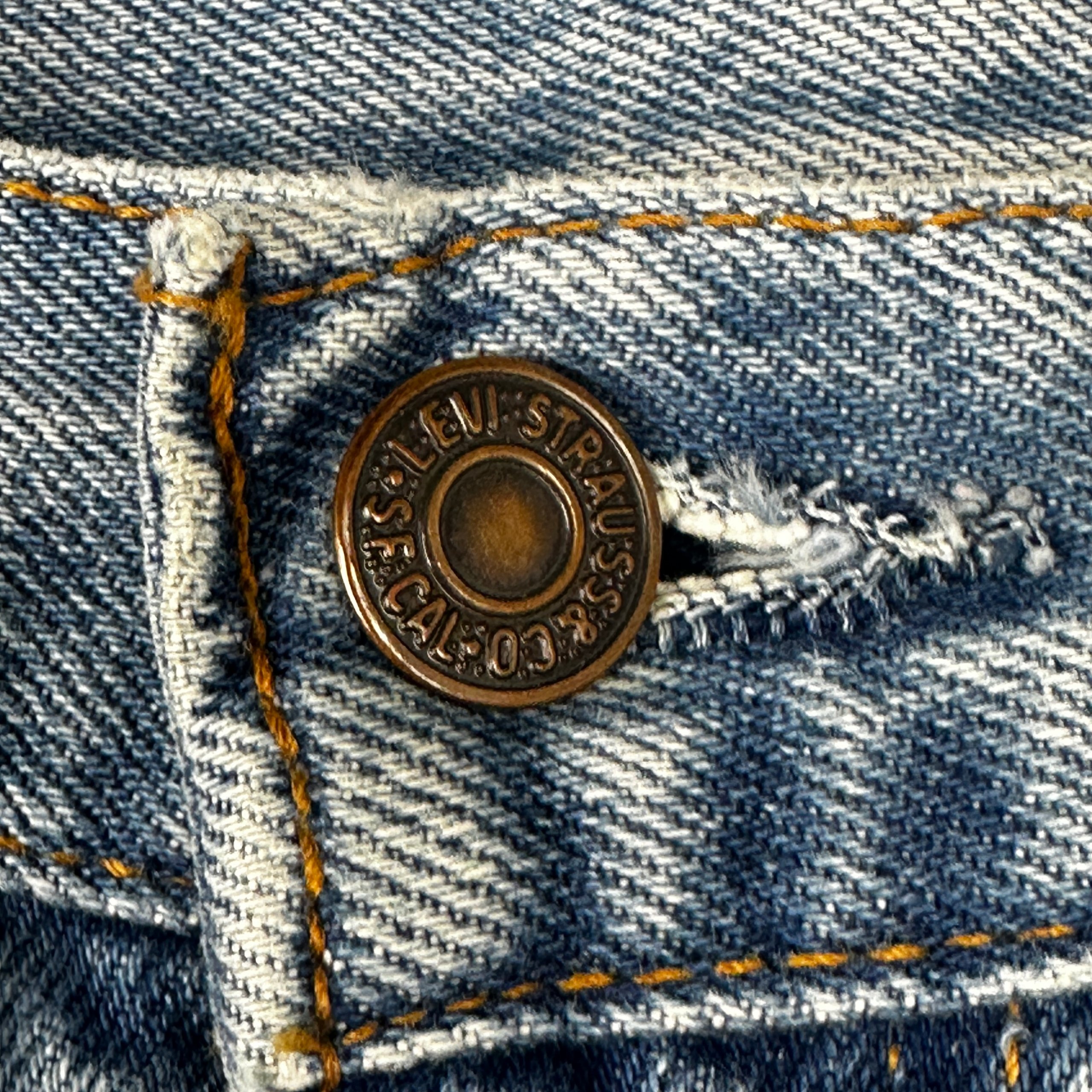 Levi's 504 Straight Fit Light Wash Jeans | W38 L32 image 4
