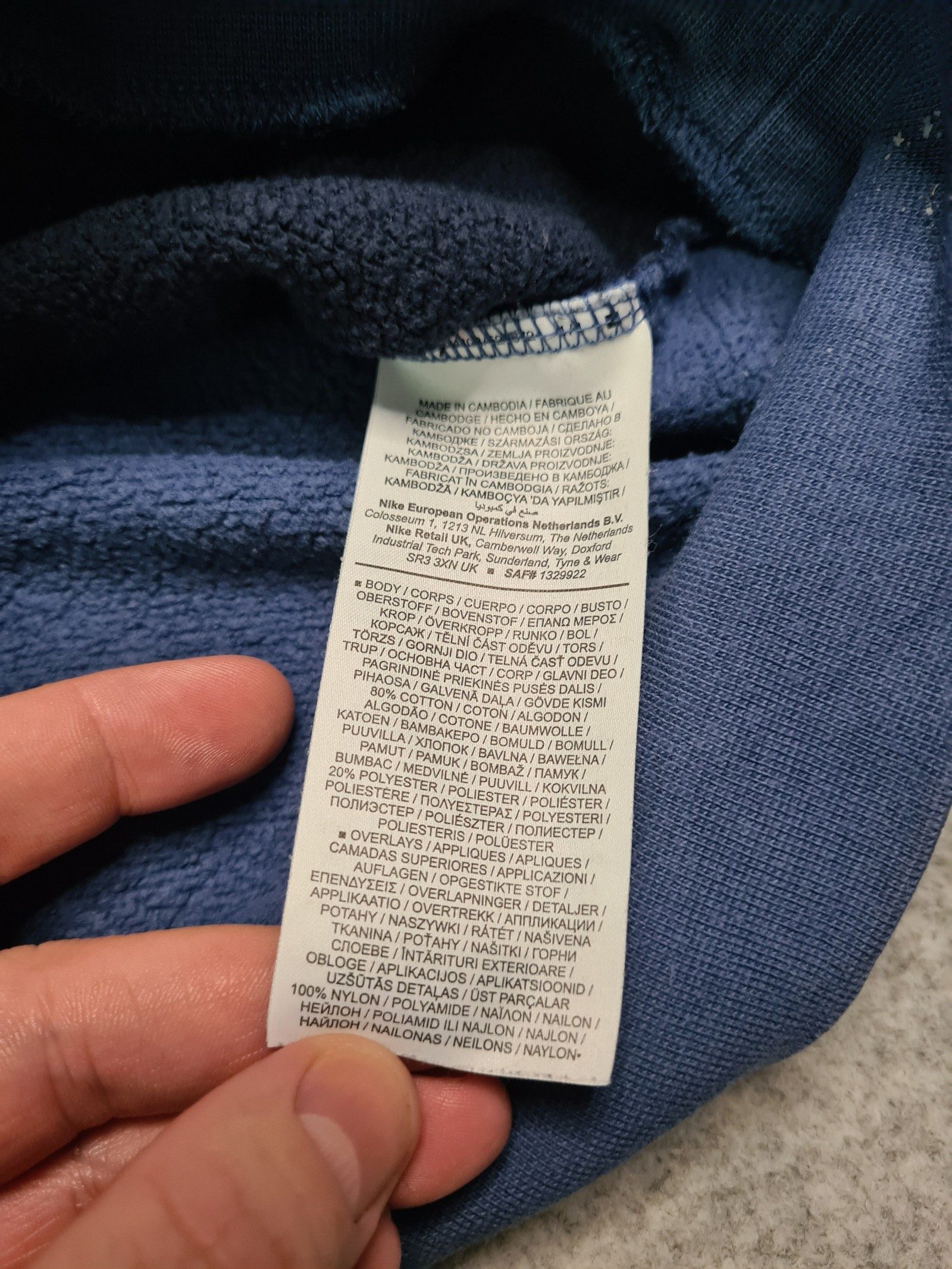 Nike Men’s Blue Beige Navy Crew Neck Sweatshirt Medium Red Logo 1143 image 9
