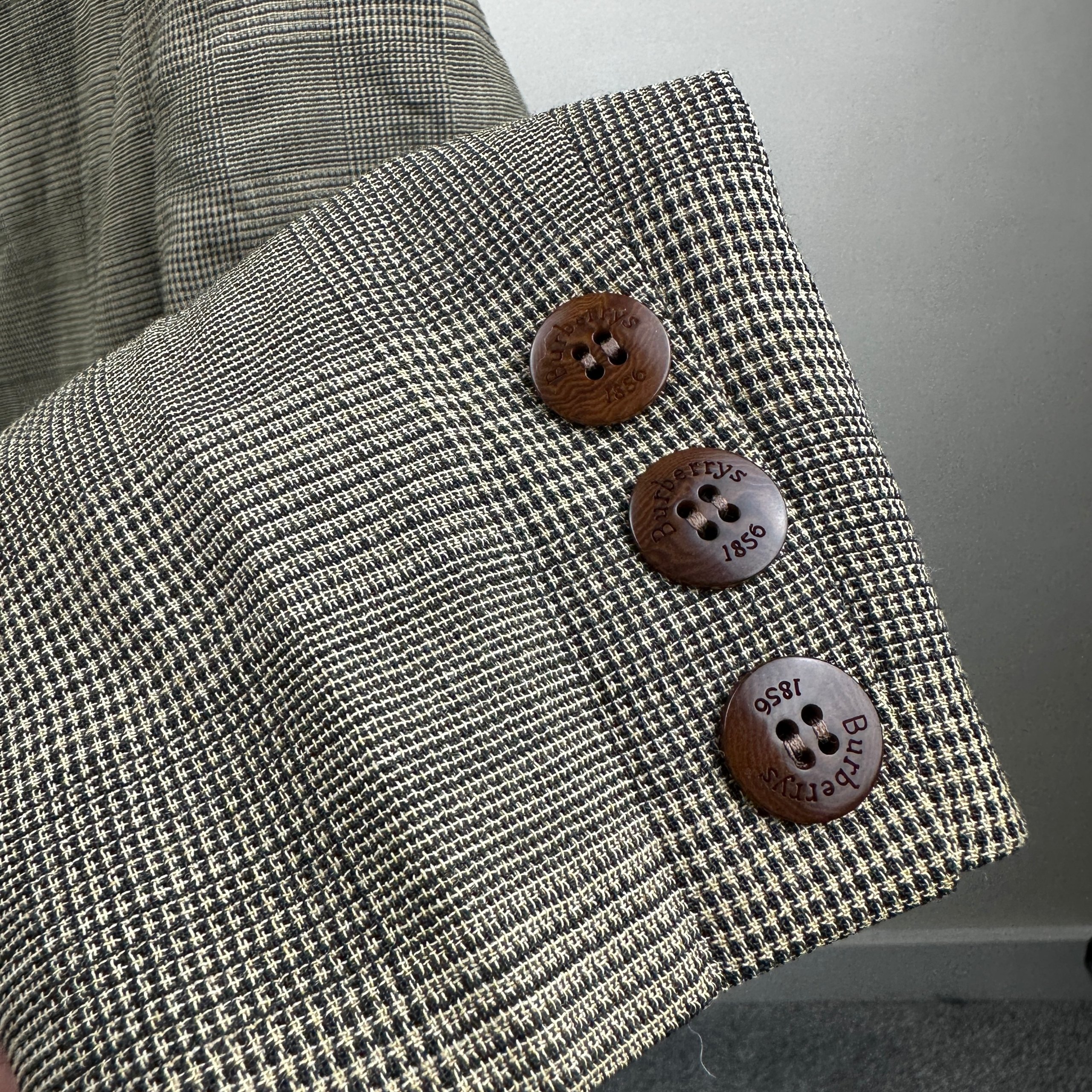 Vintage Burberrys Houndstooth Wool Blazer – Brown & Beige image 4
