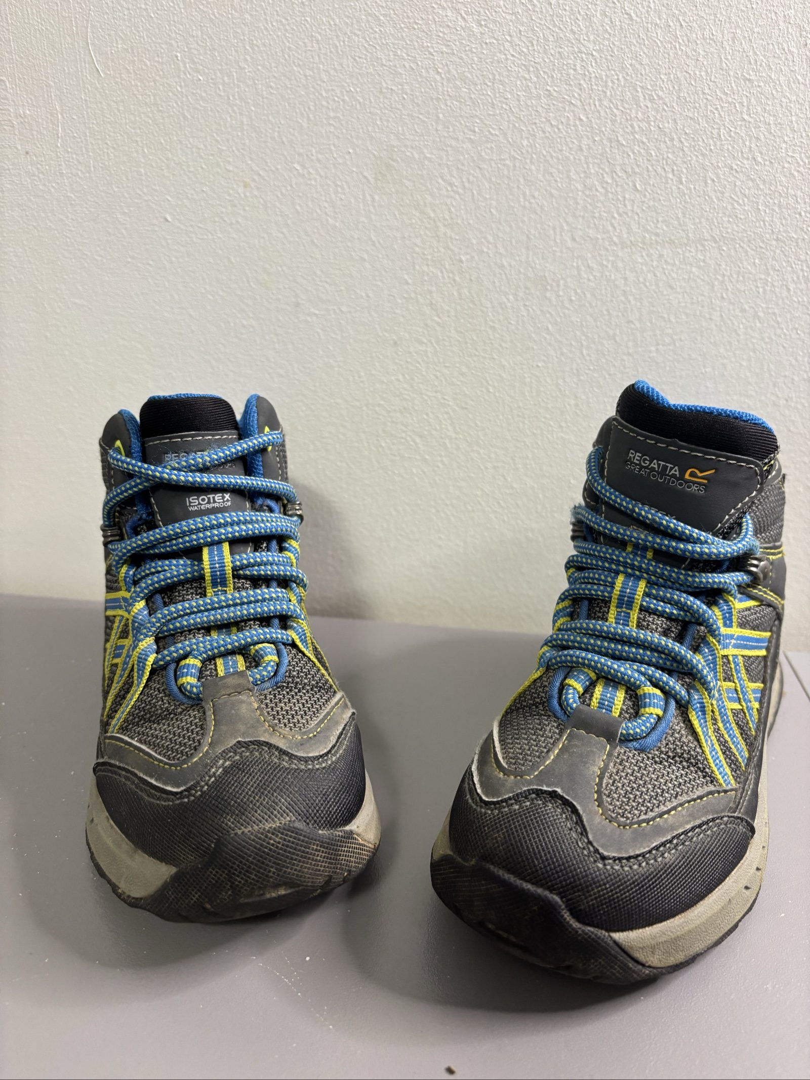 Regatta Boys Blue Waterproof Hiking Boots UK 11 image 2