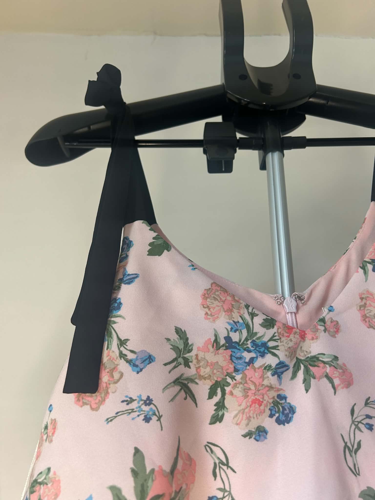 Miss Selfridge Floral Pink & Blue Summer Dress with Black Tie Straps UK6 image 3