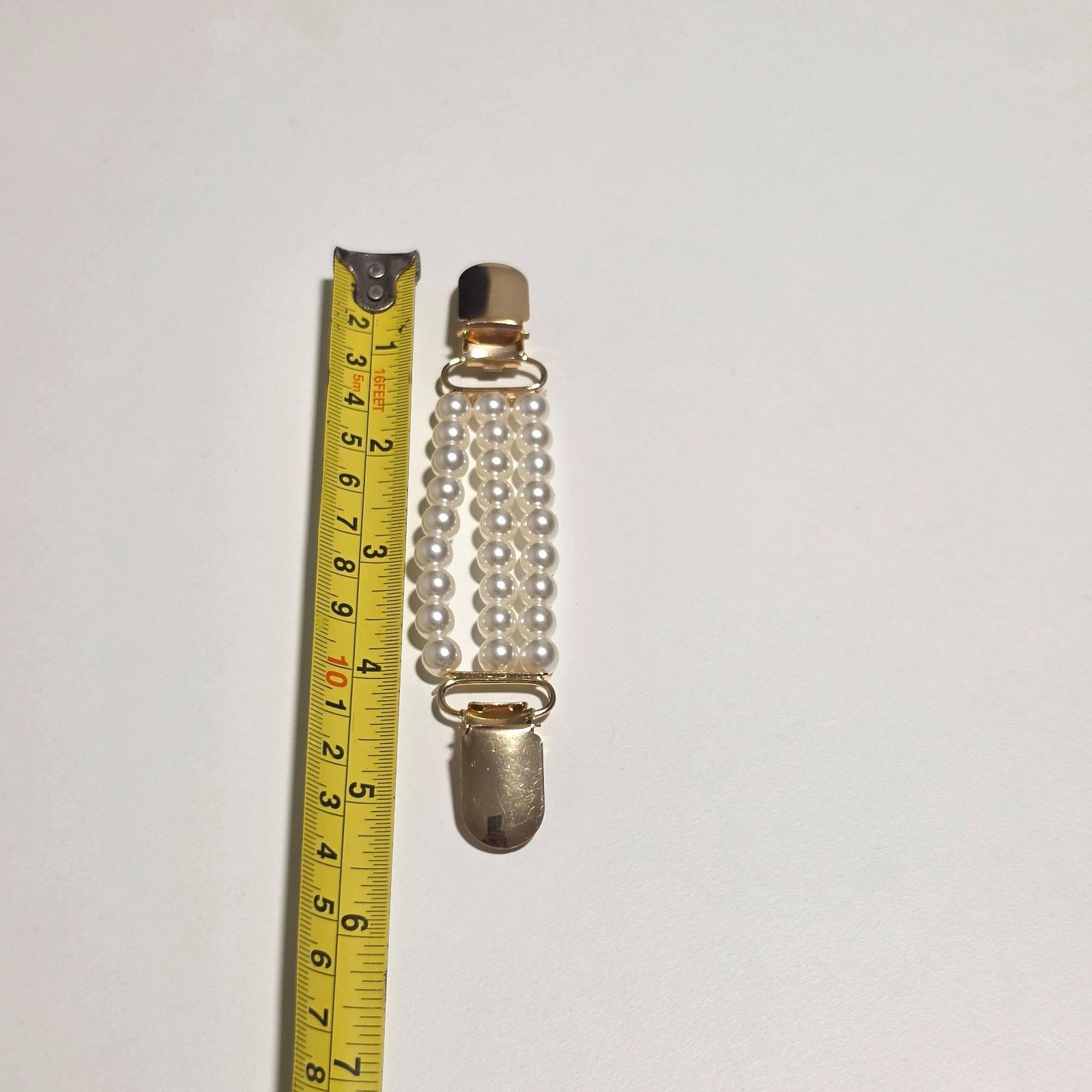 White Faux Pearl & Gold Tone Cardigan Clips.b7 image 4