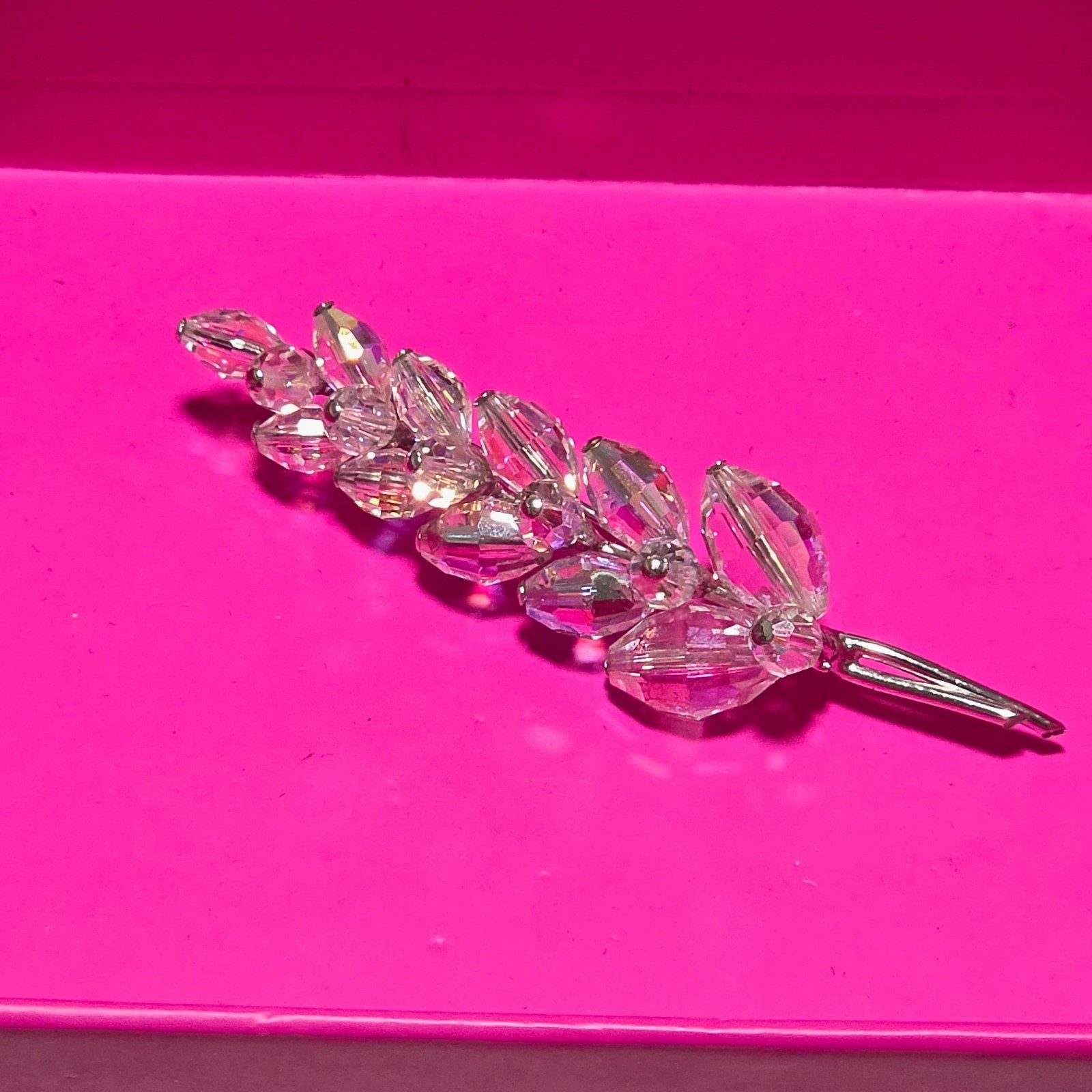 Clear Crystal Leaf Brooch Pin Silver Tone.b6 image 2