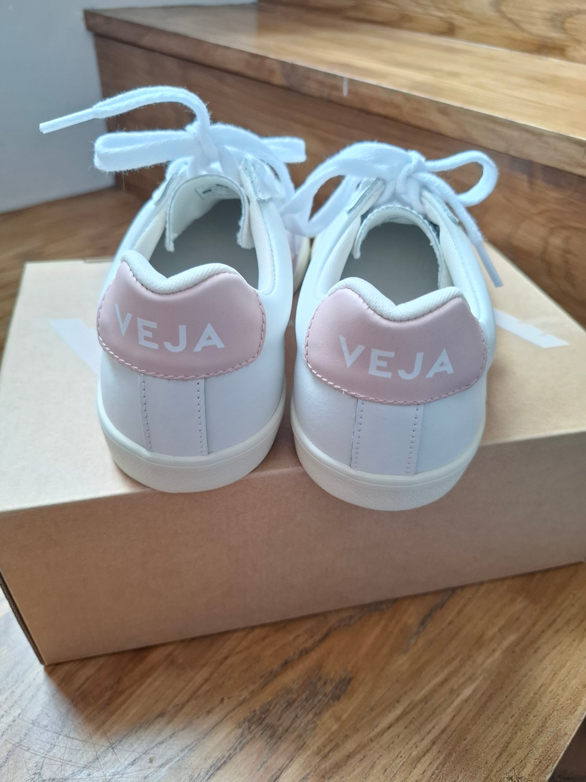 New Veja Esplar Logo Leather Sneakers Extra White/Petale Size EU 38 / US 7 image 9