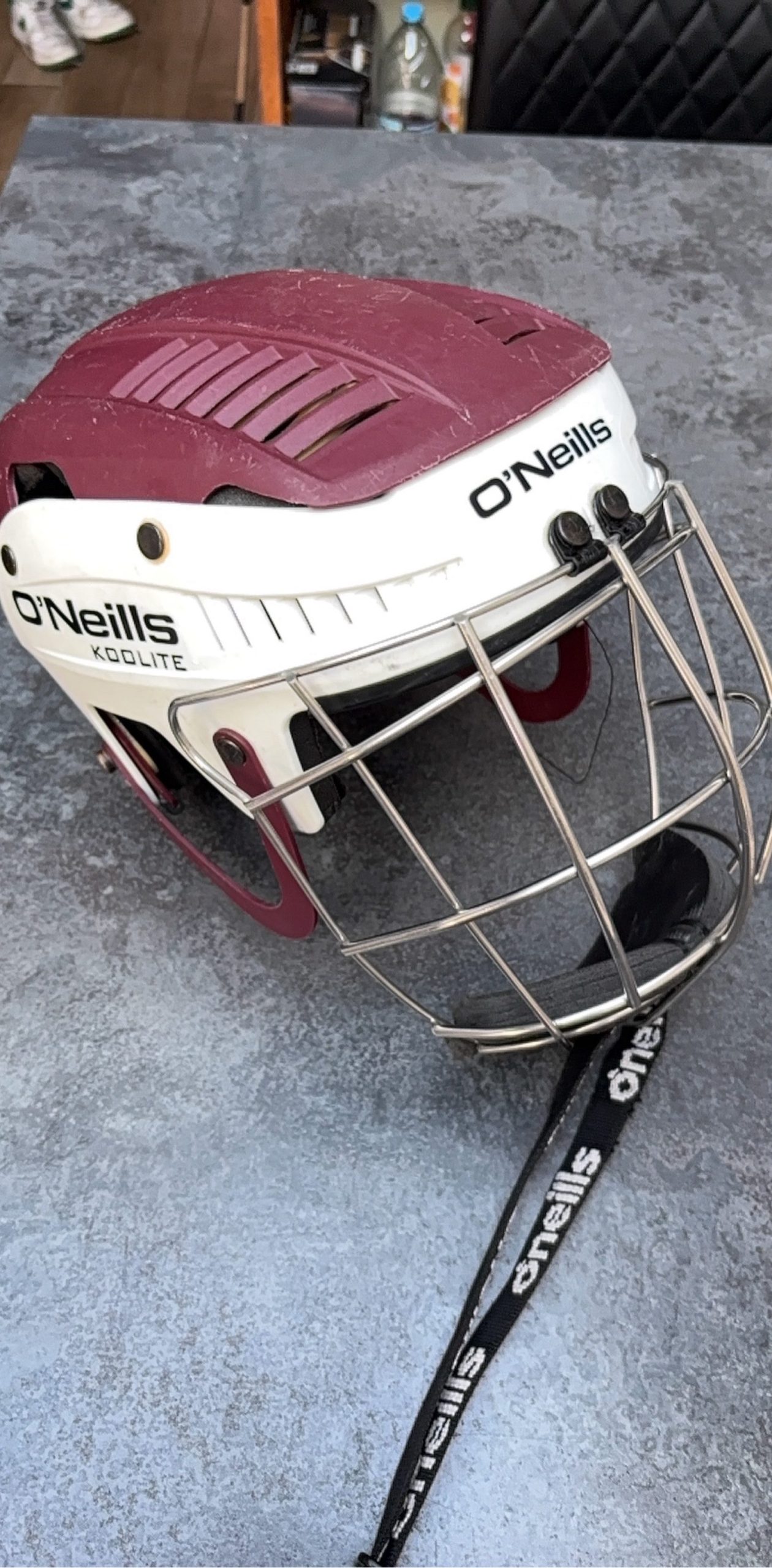 O'Neills Maroon & White Koolite IS 355 Hurling Helmet Medium