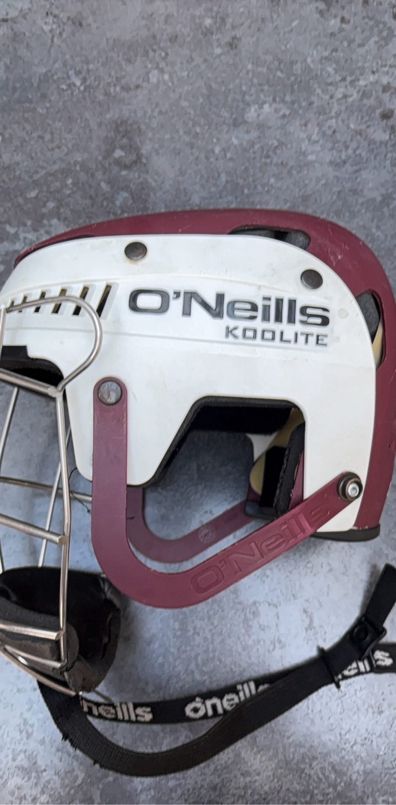 O'Neills Maroon & White Koolite IS 355 Hurling Helmet Medium image 2