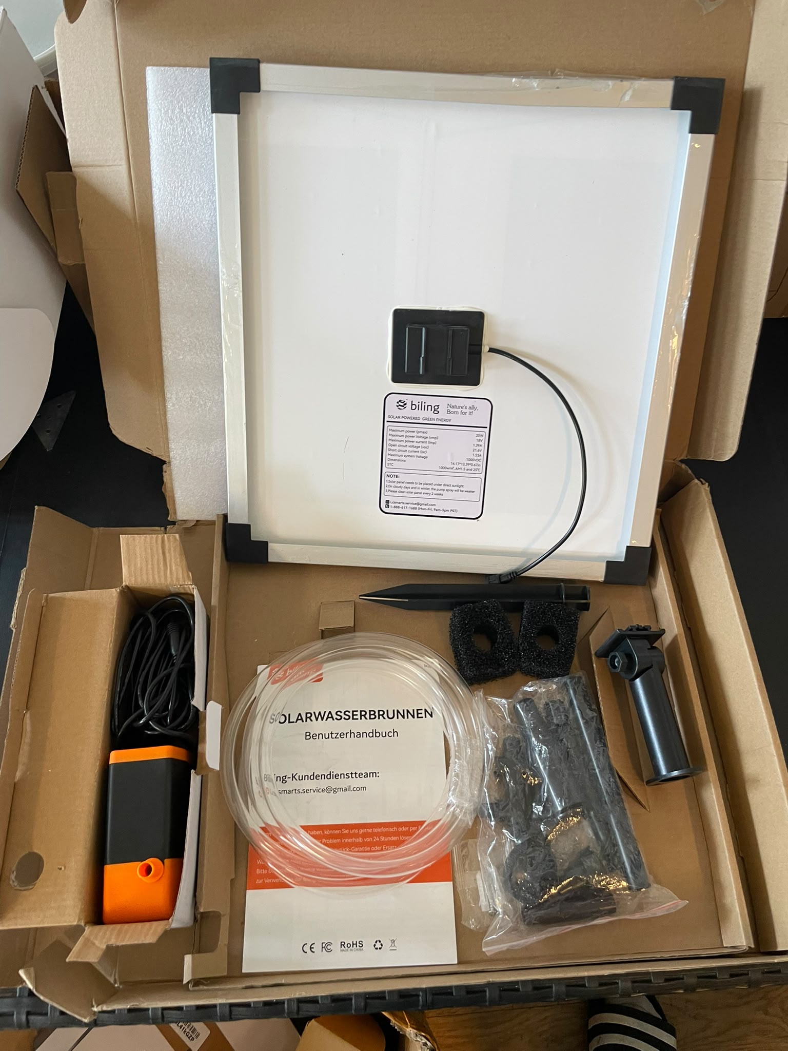 Biling solaraangedreven vijverpompset / waterfontein image 2