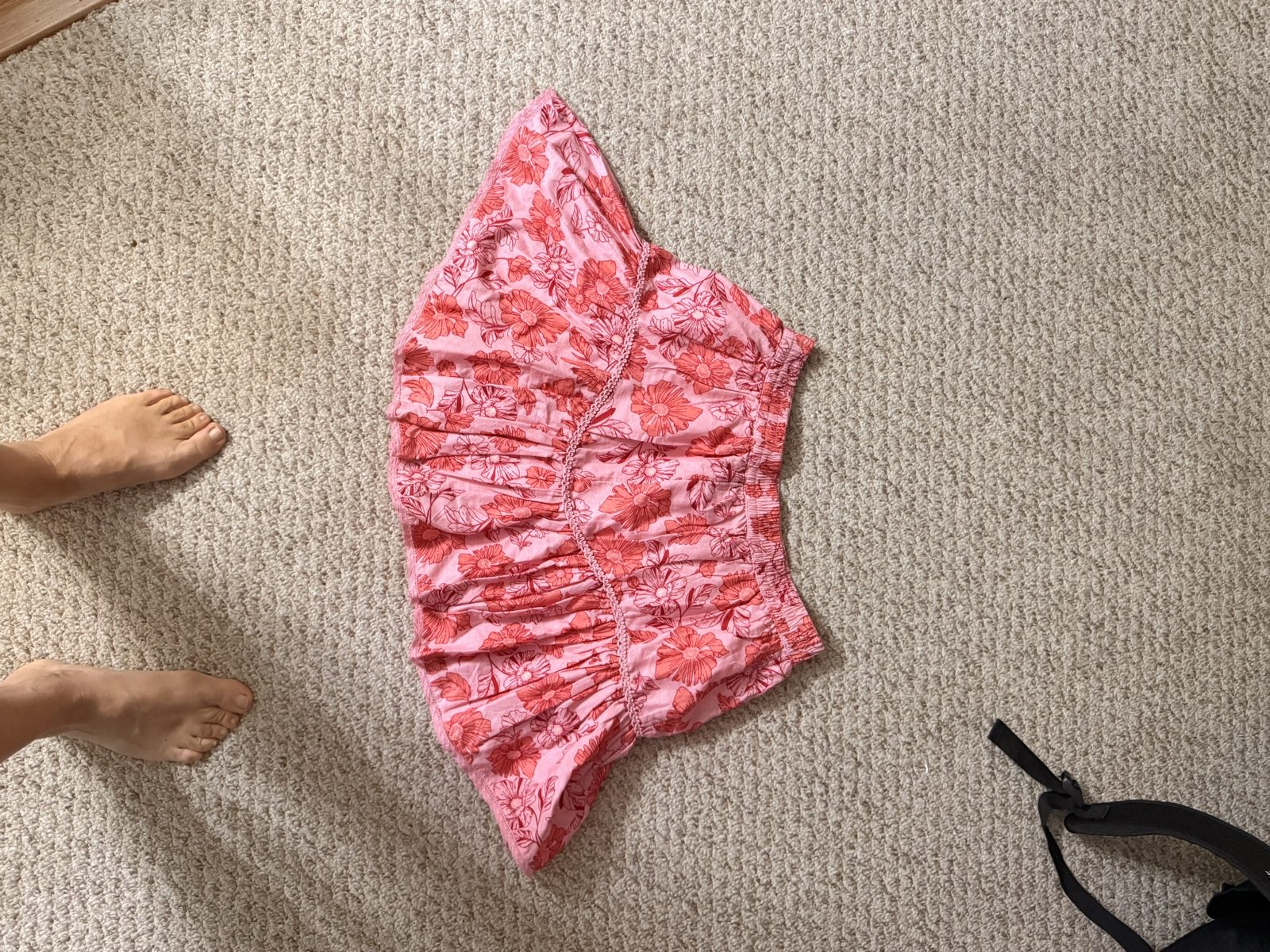 Jessica Simpson Women's Pink & Red Floral Mini Skirt Medium image 2