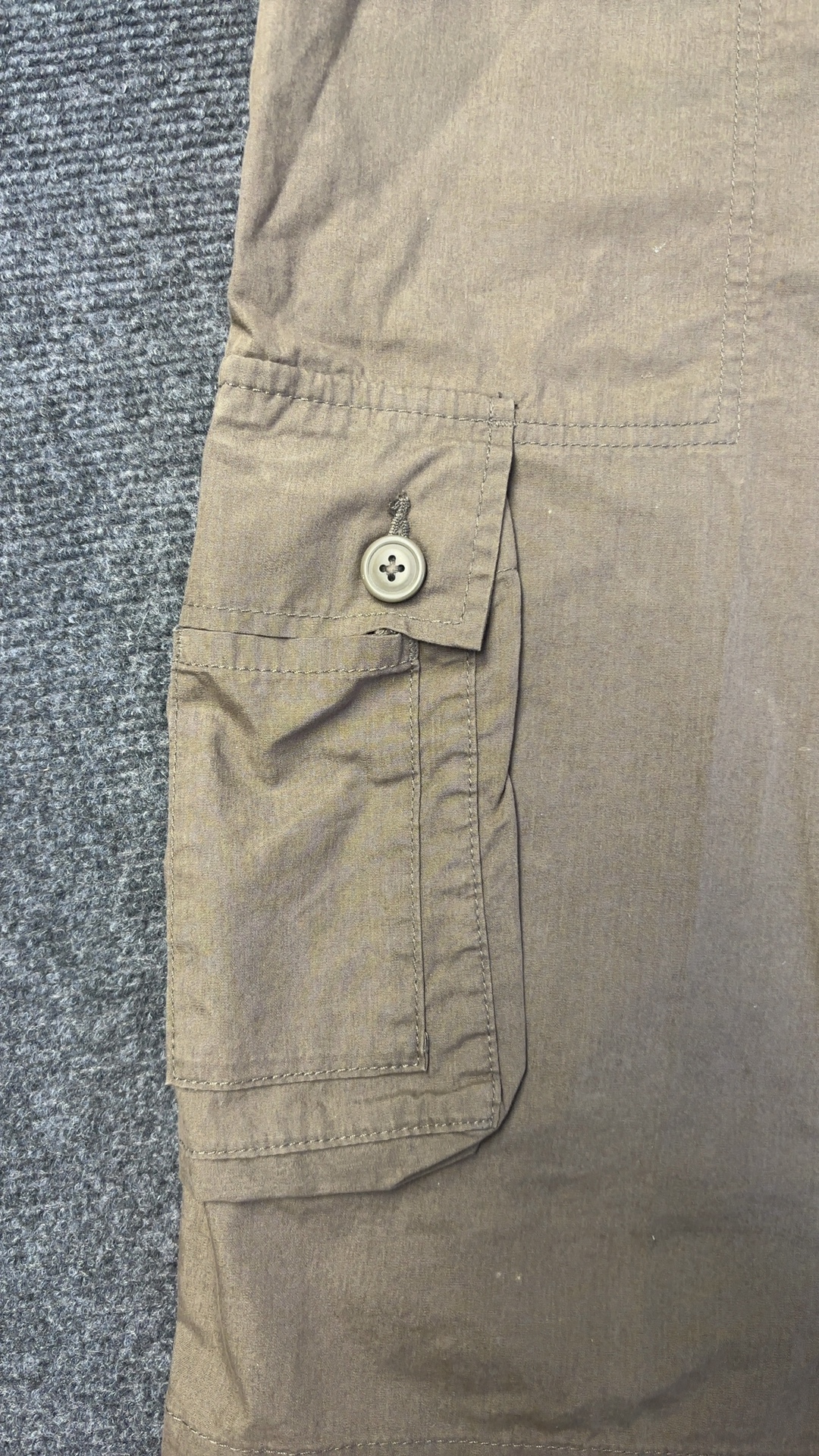 Marks & Spencer Men's Olive Green/Brown Cargo Shorts Large with Button Pockets image 6