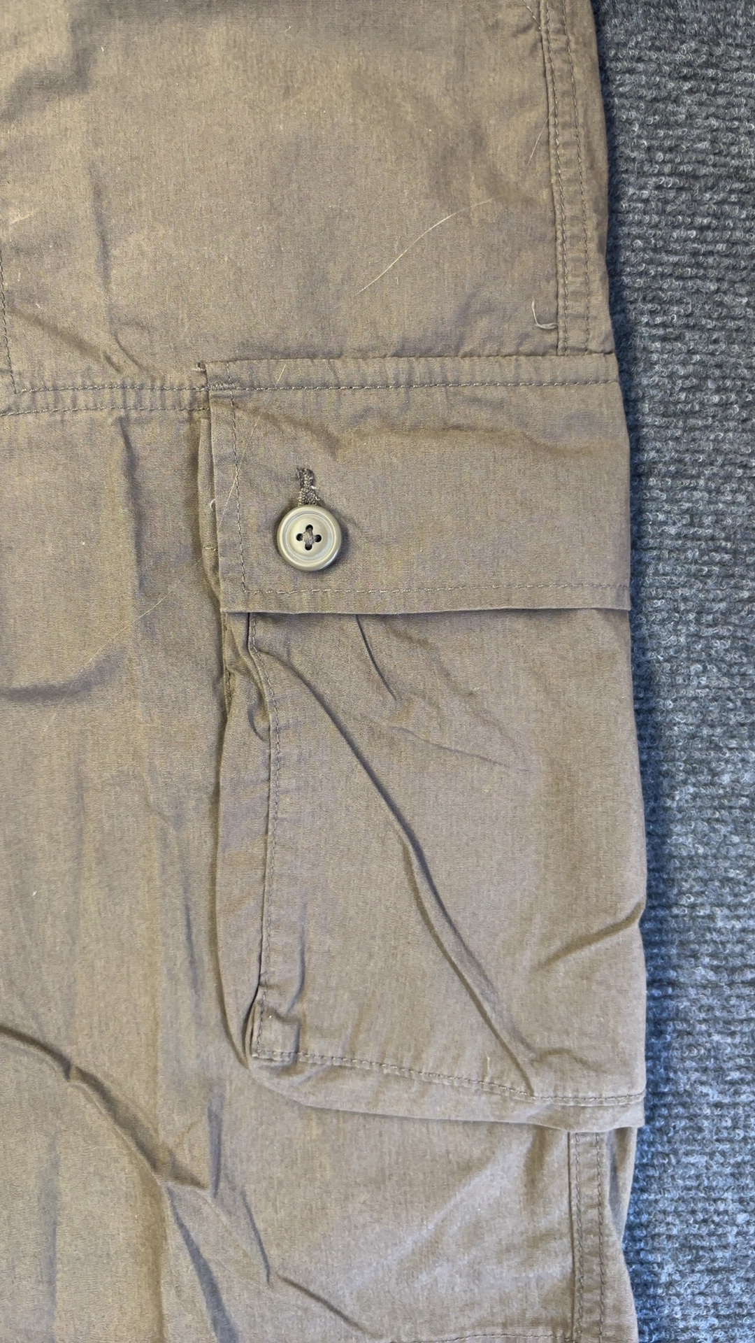 Marks & Spencer Men's Olive Green/Brown Cargo Shorts Large with Button Pockets image 7