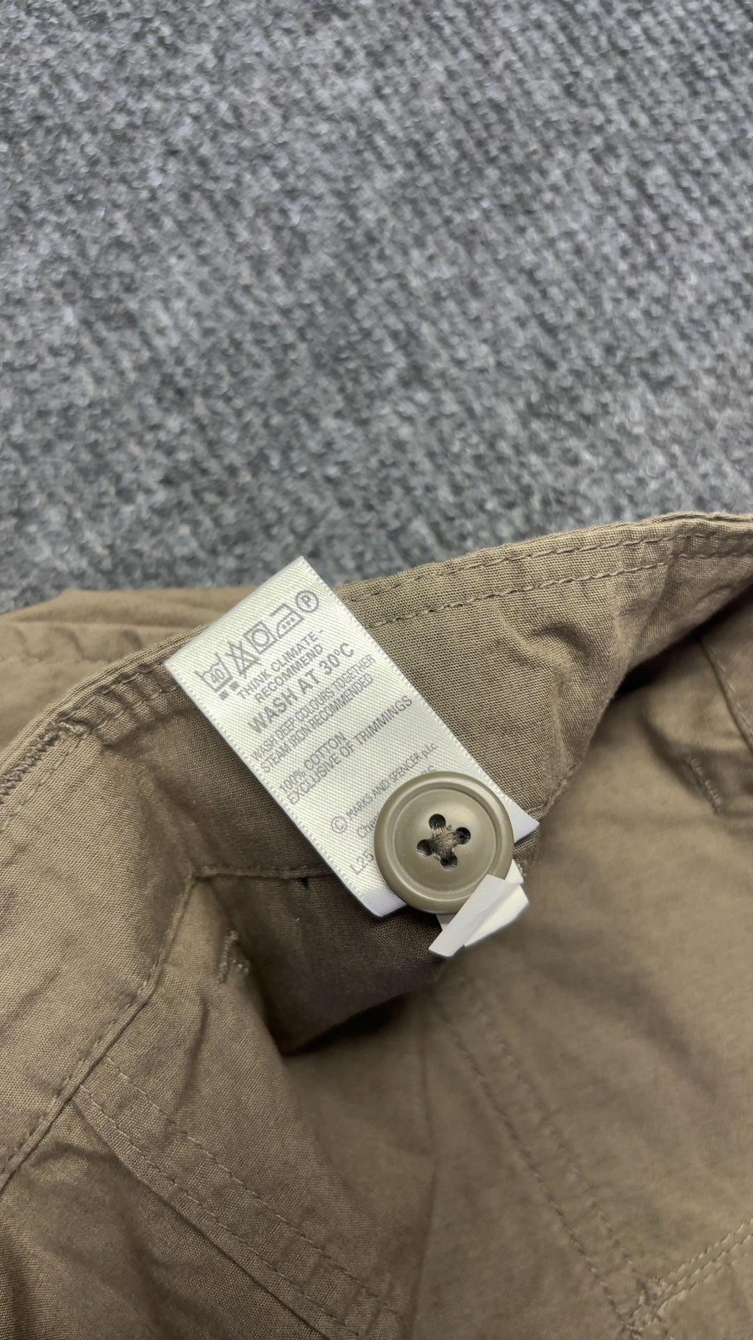 Marks & Spencer Men's Olive Green/Brown Cargo Shorts Large with Button Pockets image 10