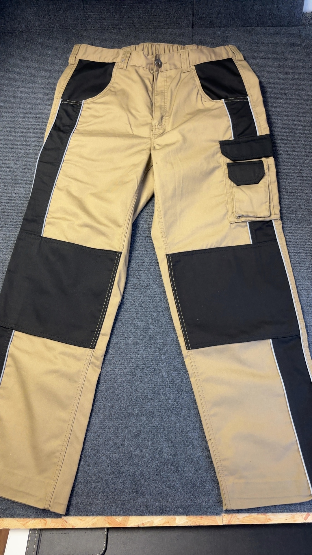 Beige & Black Cargo Trousers Size 46 Elastic Waist excellent condition image 8