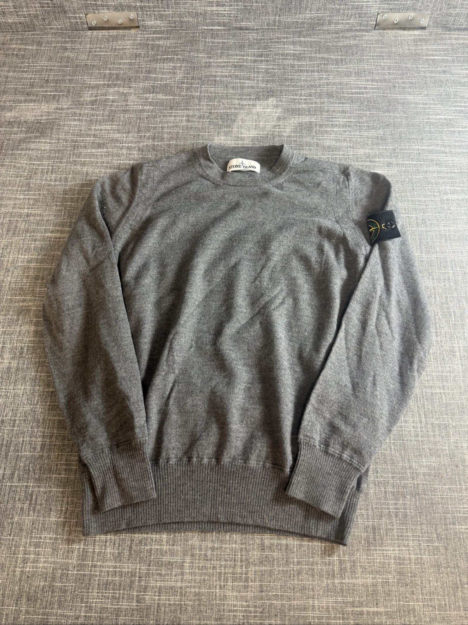 Stone Island Men's Grey Wool Crew Neck Sweater S with Logo Badge