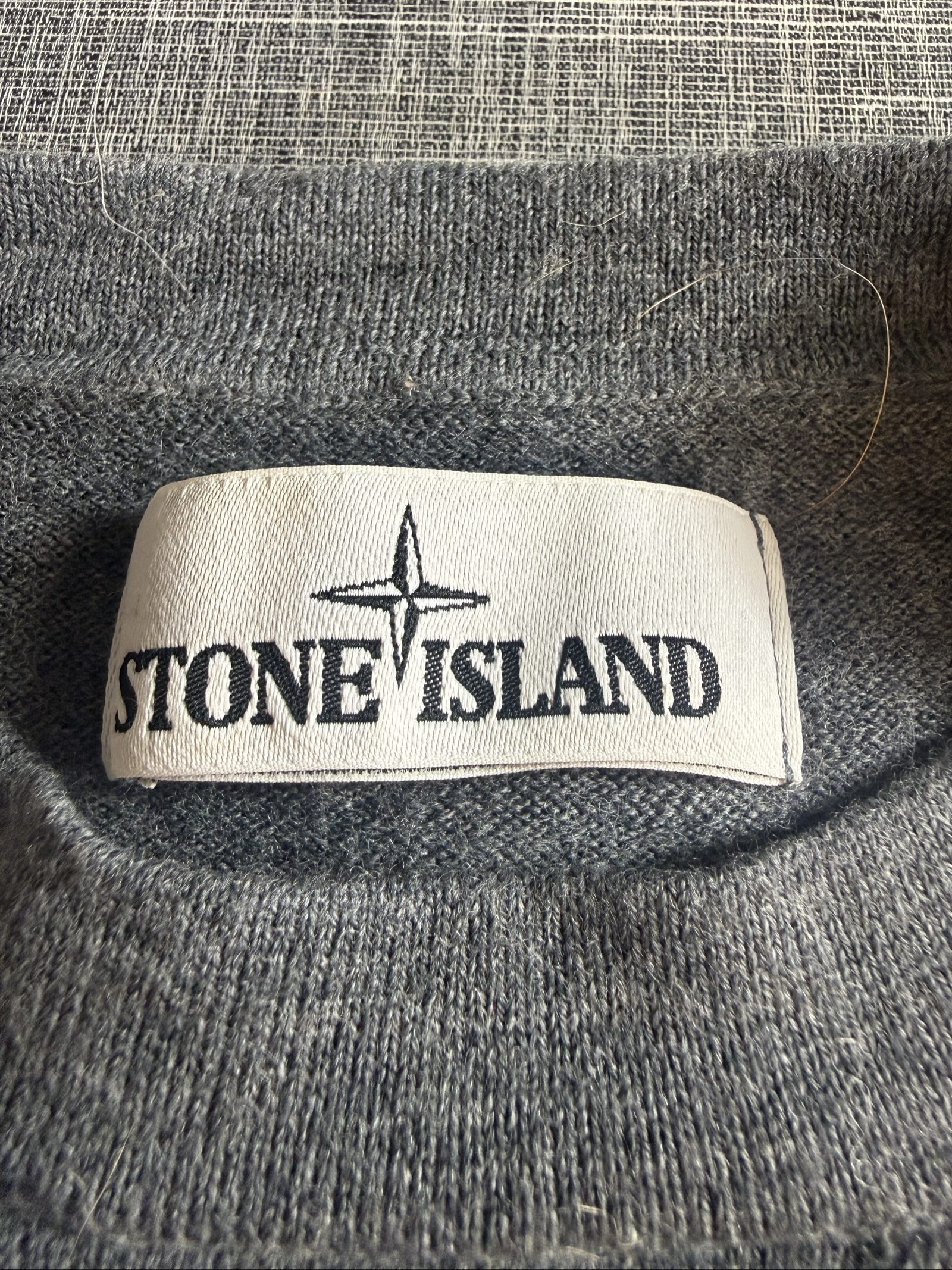 Stone Island Men's Grey Wool Crew Neck Sweater S with Logo Badge image 3
