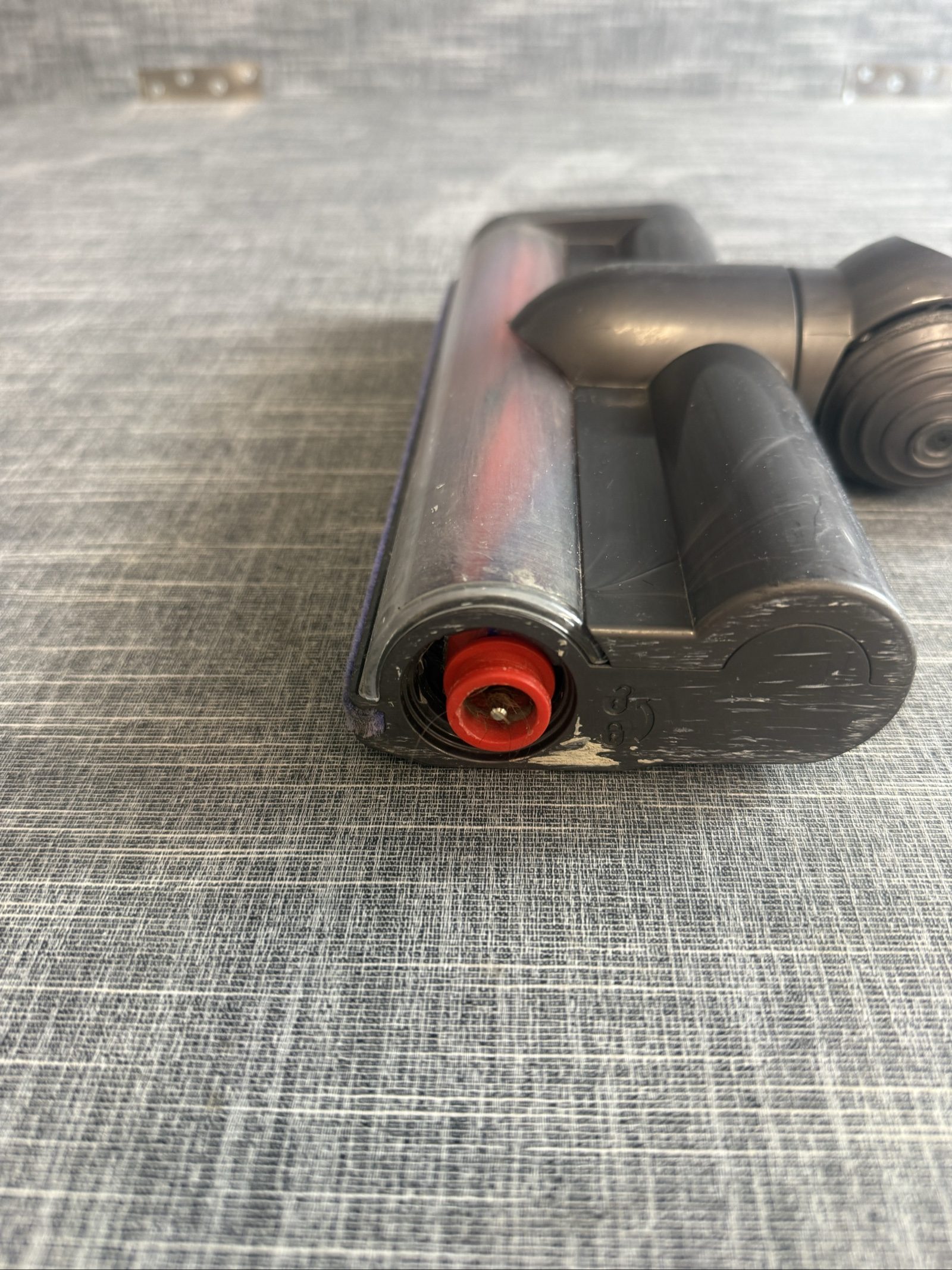 Dyson V6 60865 Vacuum Cleaner Brush Head Roller Cleaner Tool Part Grey Red image 4