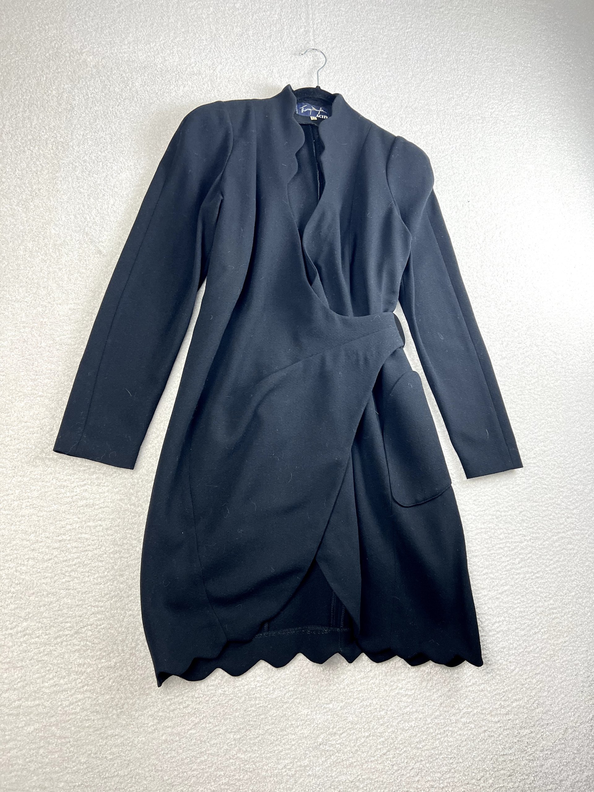 Thierry Mugler Women's Black Scalloped Edge Wrap Dress Size 42 image 2