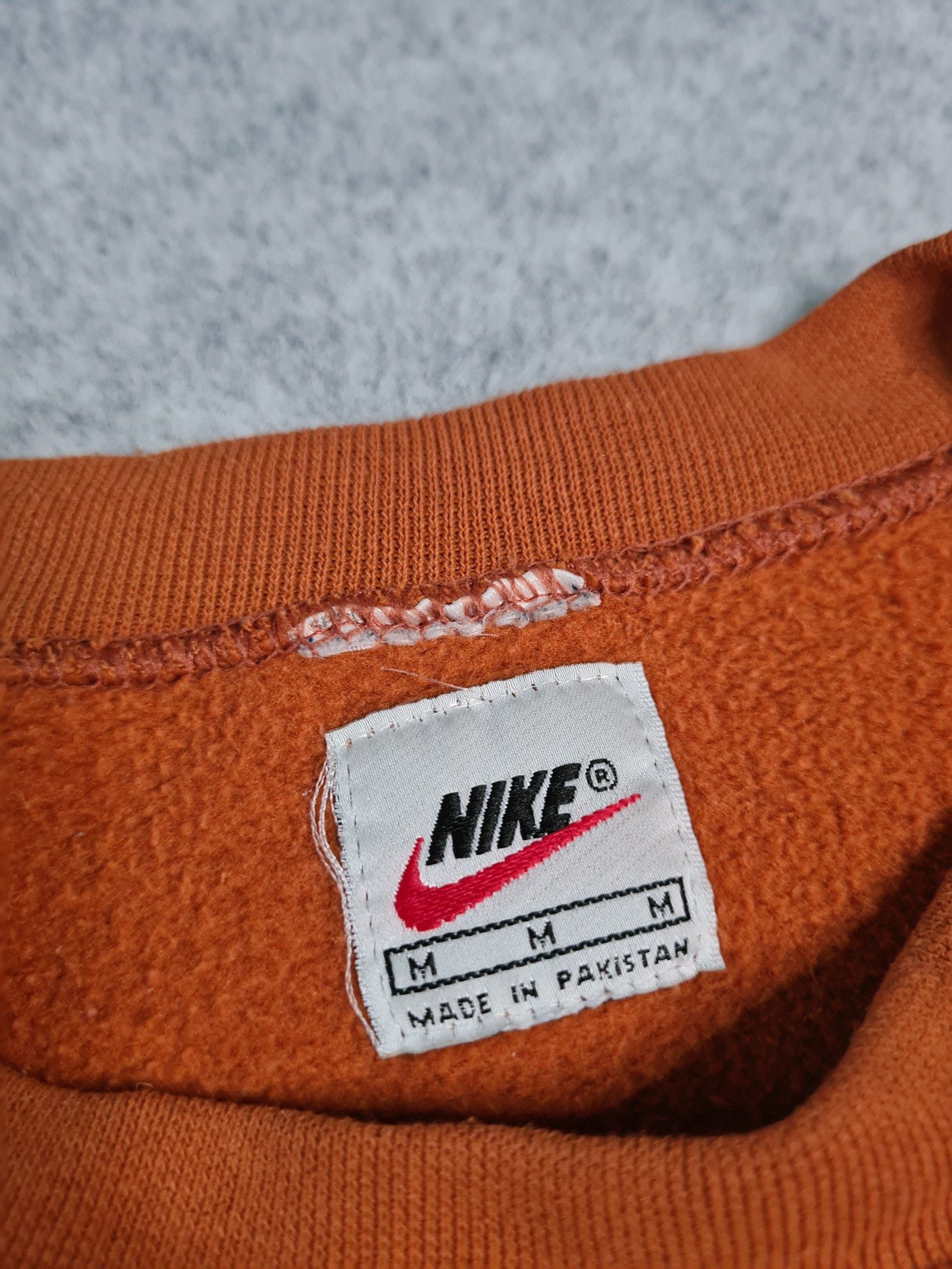 Nike Sweatshirt Orange & Cream Logo Medium Retro Styling 1142 image 3