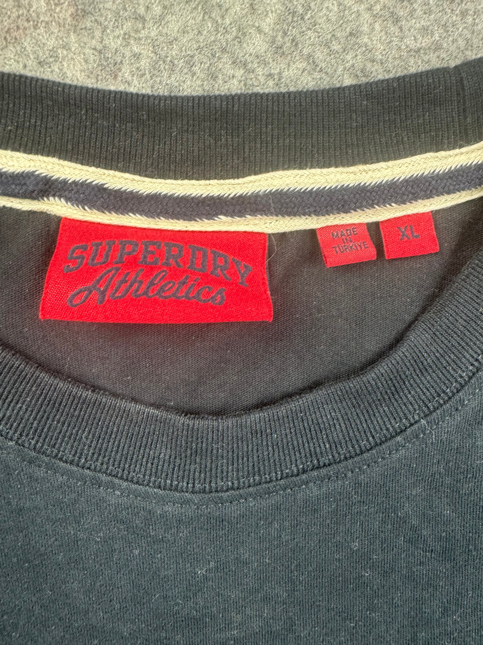 Superdry Navy Logo T-Shirt XL Boys Embroidered Logo image 5