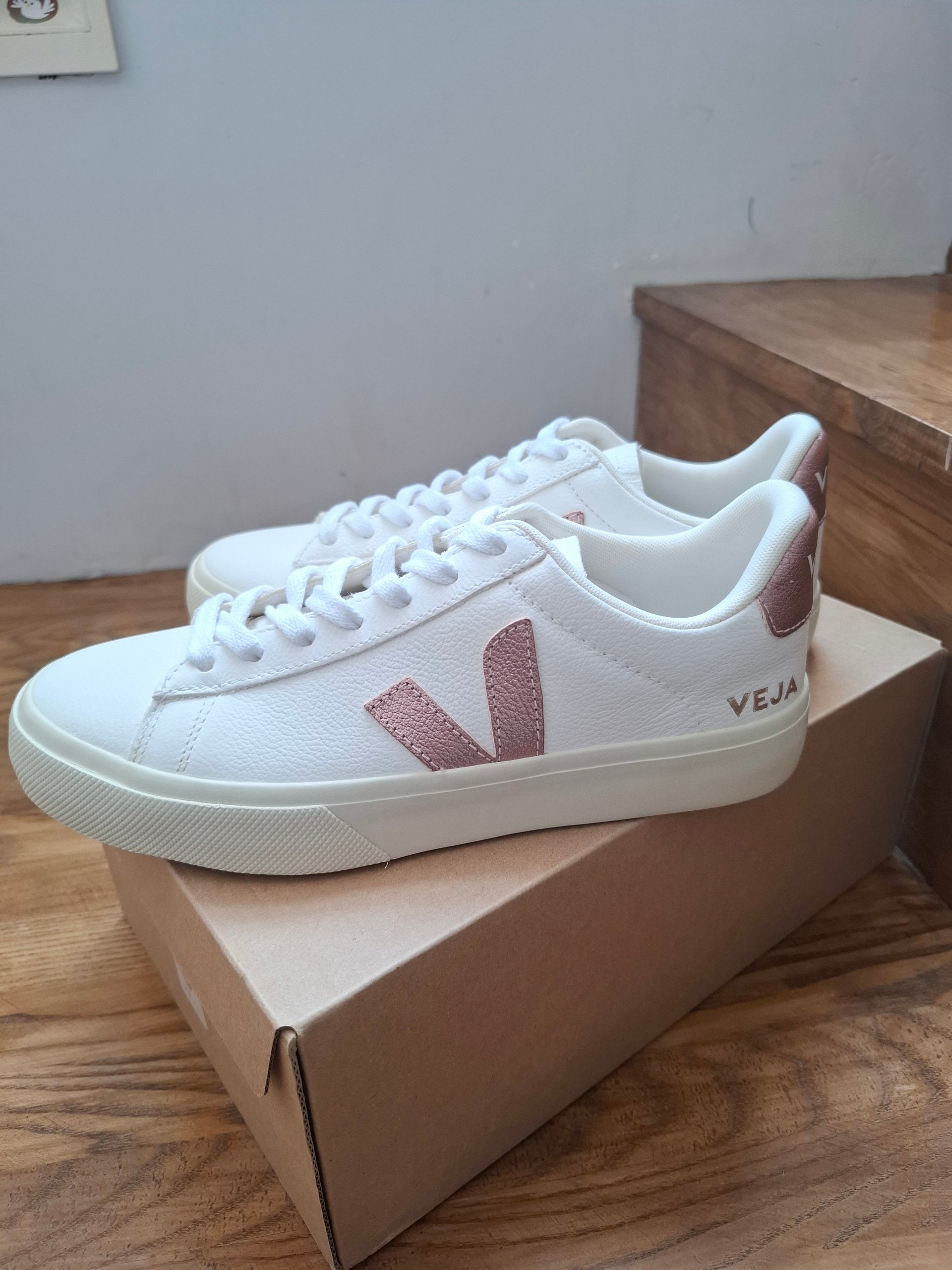 New Veja Esplar Logo Leather Sneakers Extra White/Petale Size EU 38 / US 7 image 10