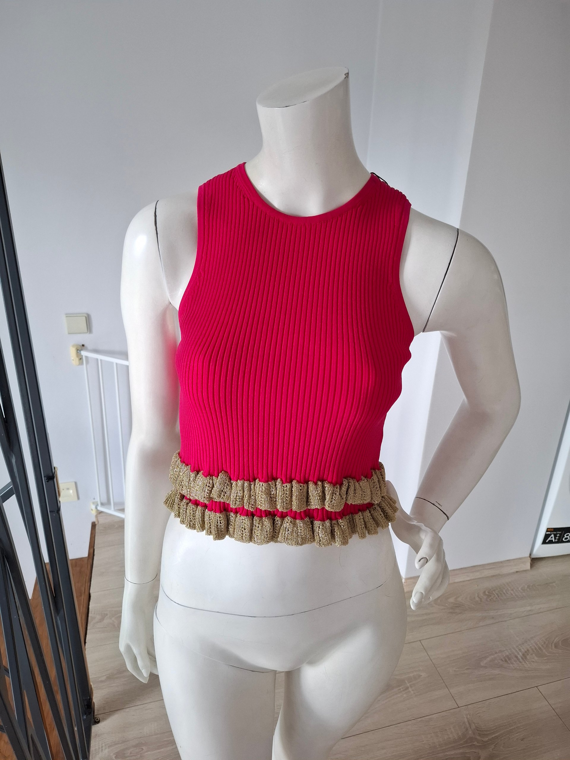 New Sandro Ribbed Knit Crop Top Metallic Ruffle Hem Pink Size L image 6