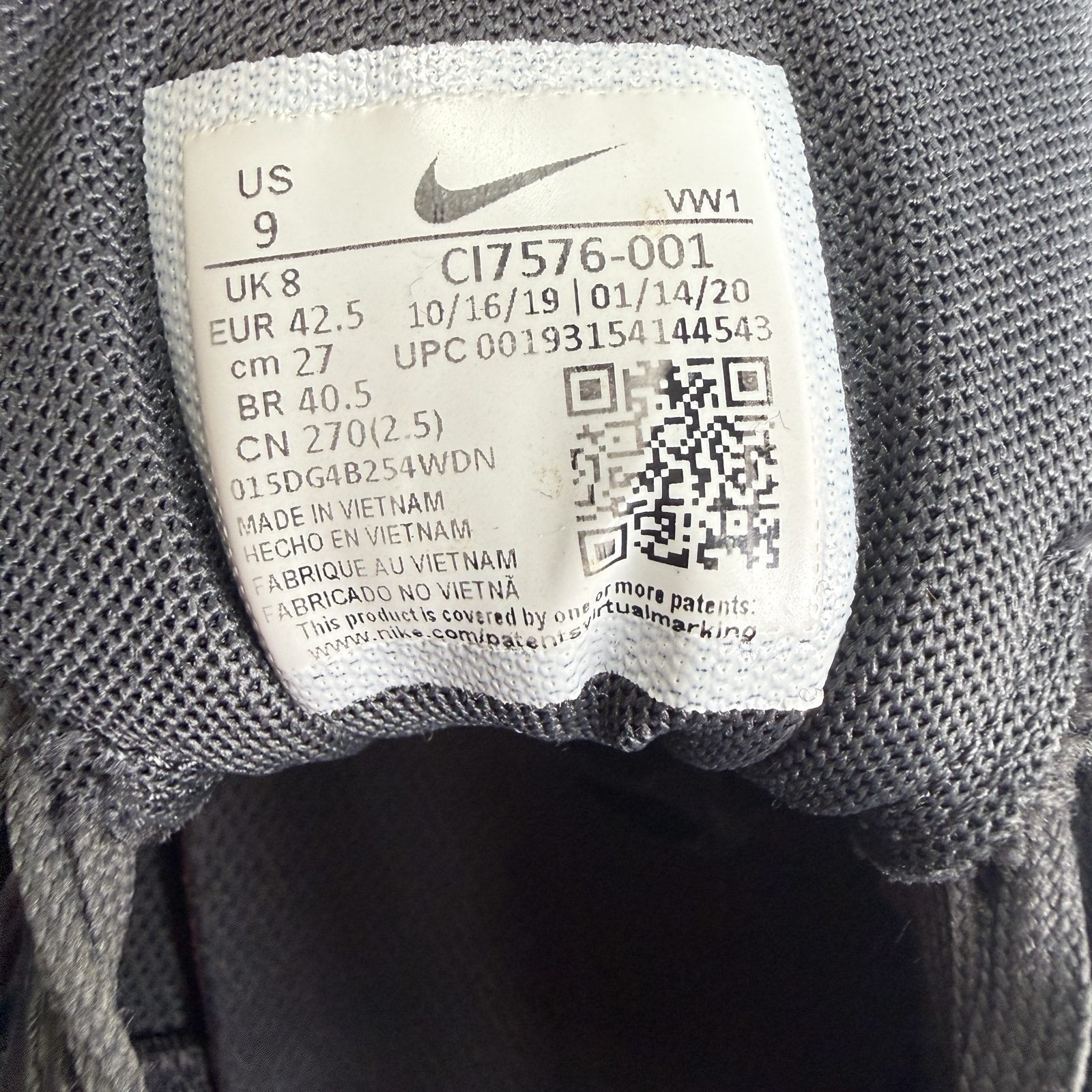 Nike Black & White Air Max UK 7 Lightweight Mesh Trainers image 9
