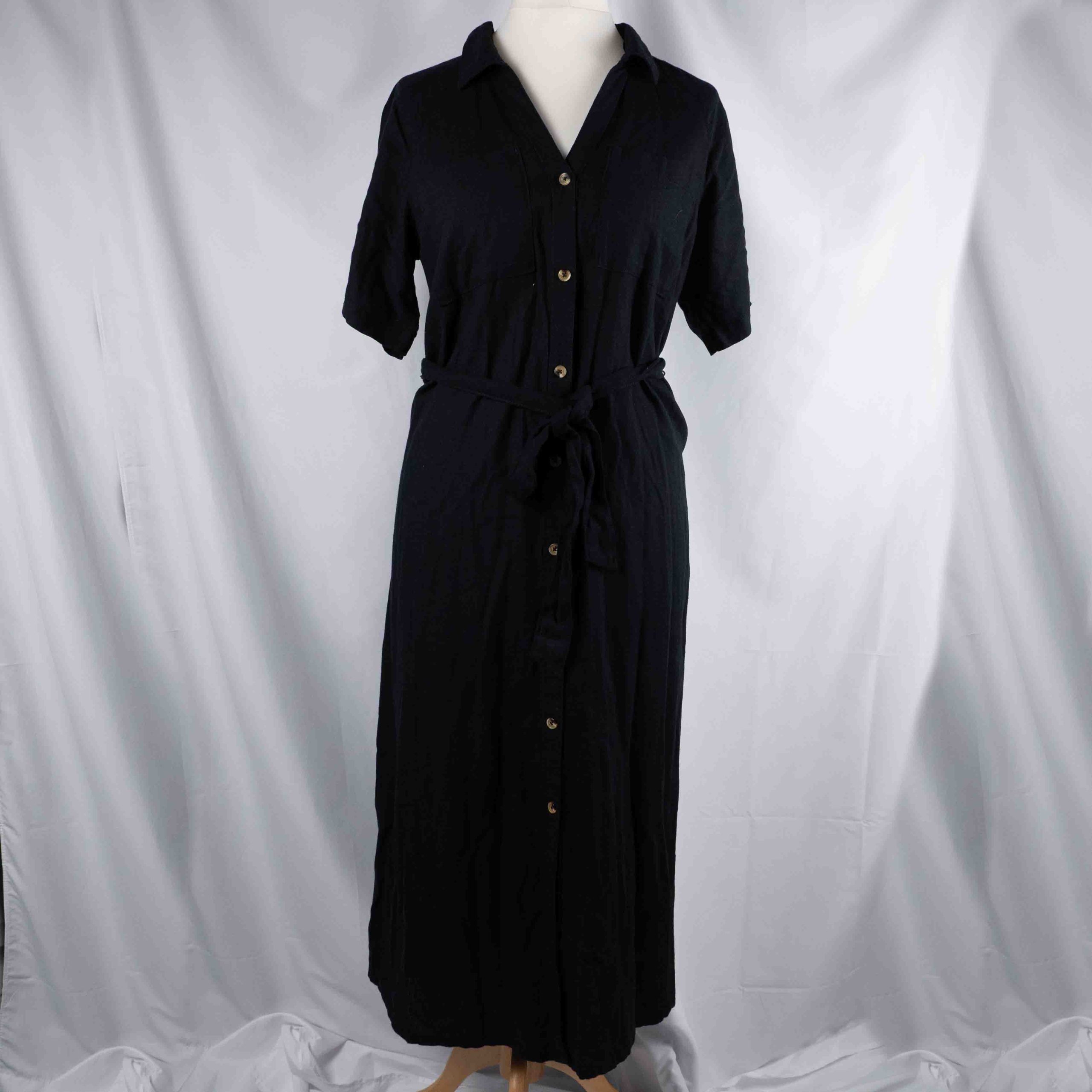Papaya 12 Black Shirt Dress with Belt Pre-Owned image 2