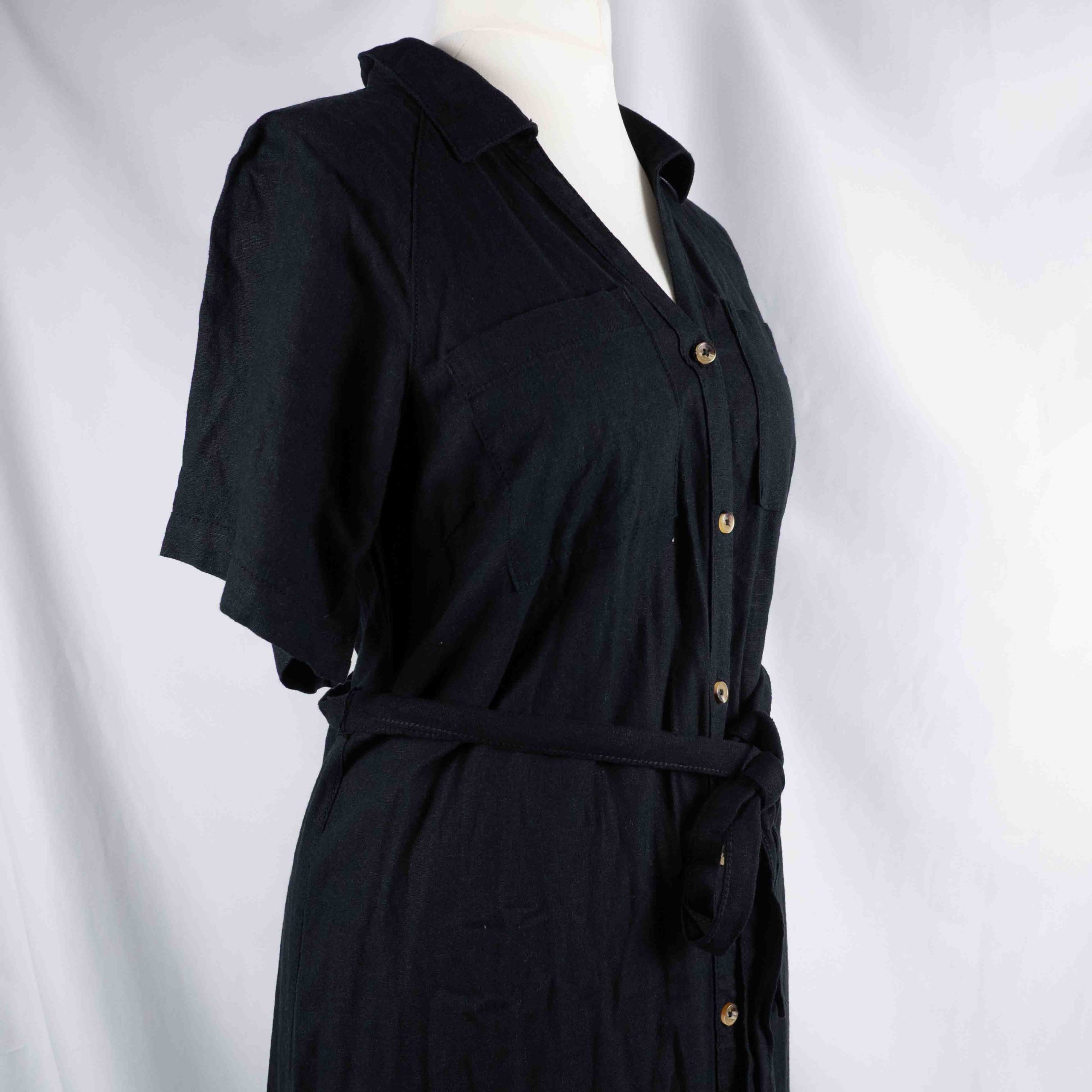 Papaya 12 Black Shirt Dress with Belt Pre-Owned image 4