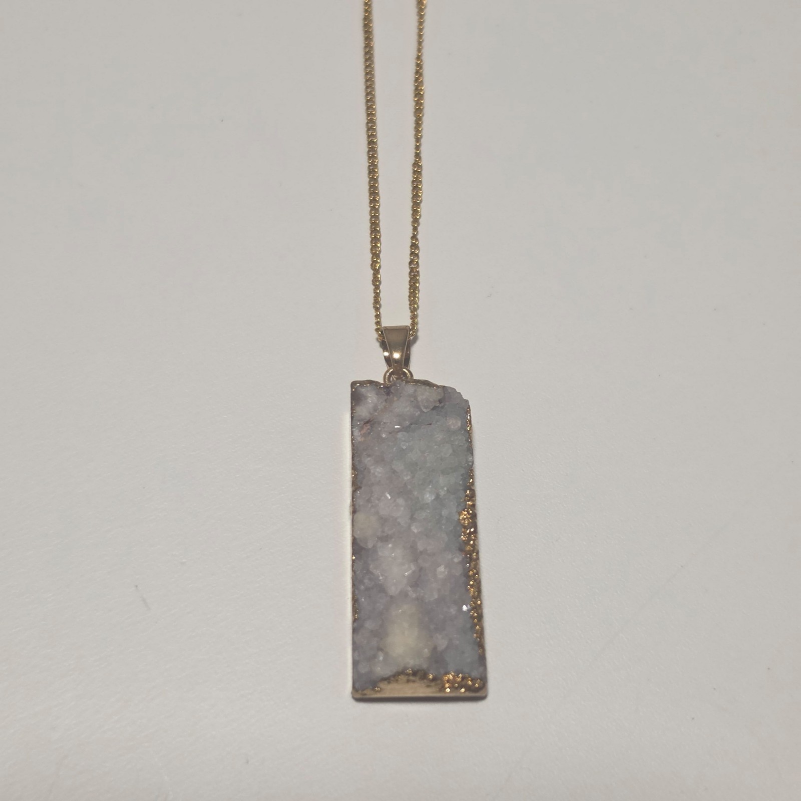 Costume Gold Tone & Crystal Pendant Necklace .b7 image 2