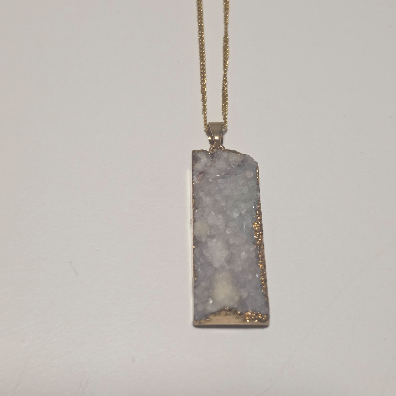 Costume Gold Tone & Crystal Pendant Necklace .b7 image 3
