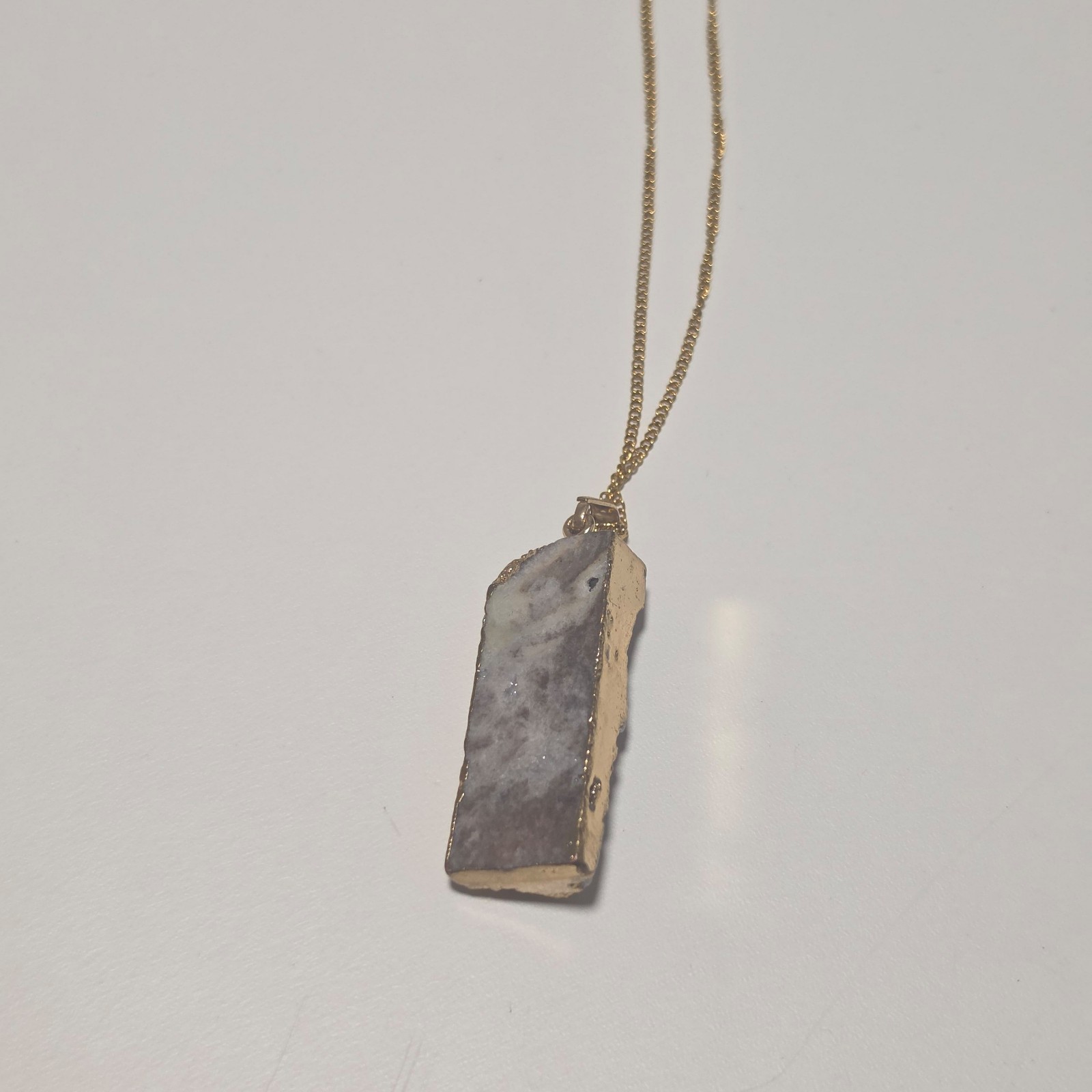 Costume Gold Tone & Crystal Pendant Necklace .b7 image 4