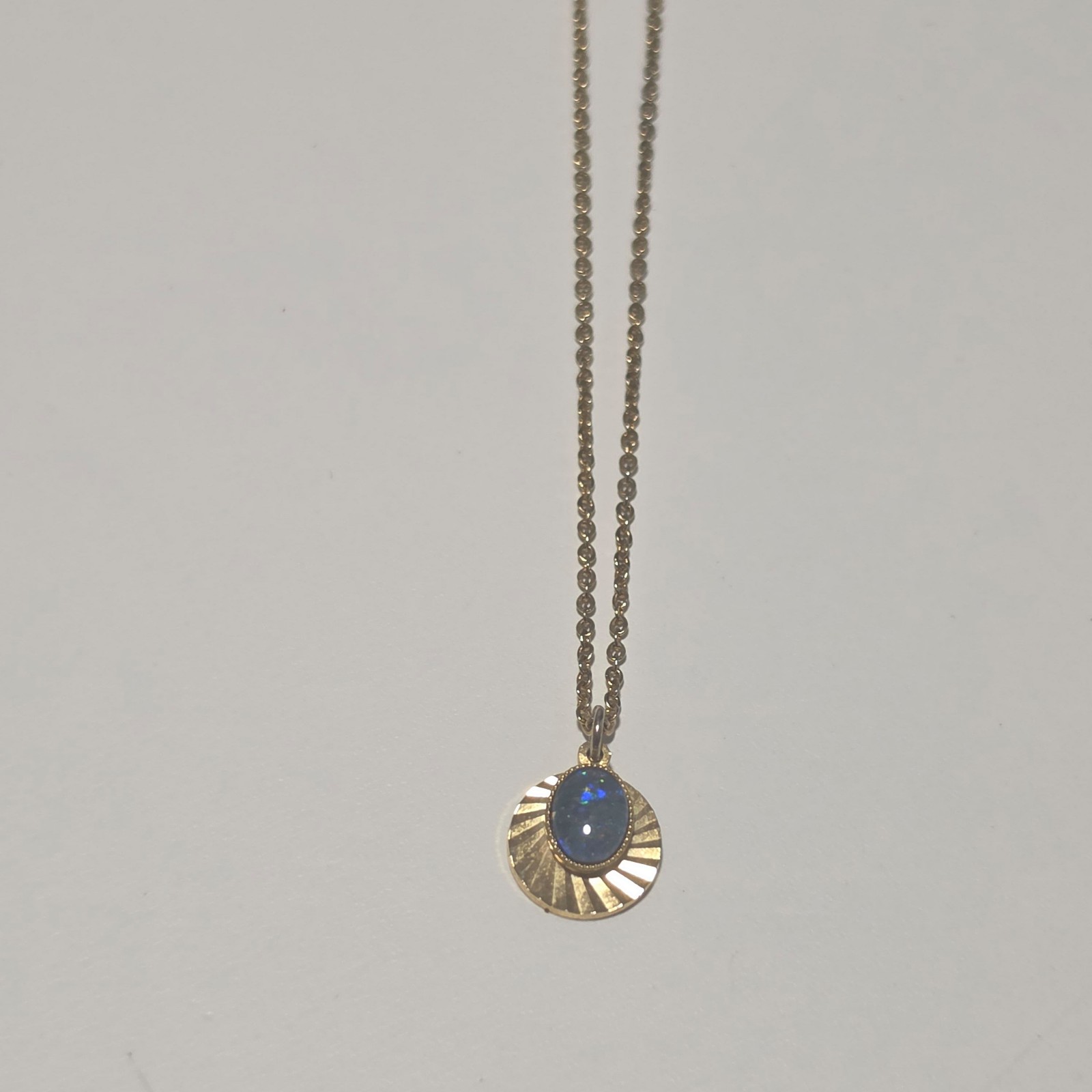 Costume Gold Tone Blue Opal Pendant Necklace.b7 image 2