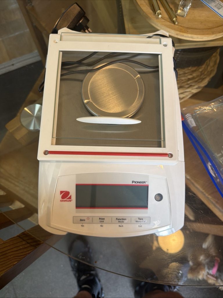 Ohaus Pioneer Digital Analytical Balance Scale