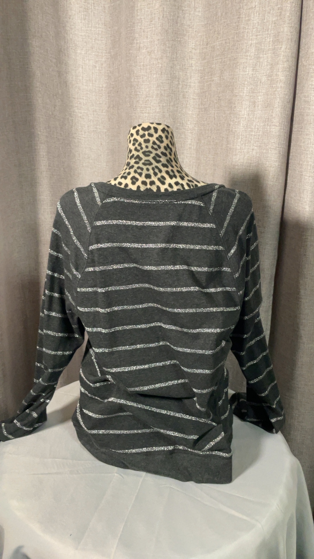 APT. 9 Women’s Metallic Silver Striped Long Sleeve Top Large NWT image 5