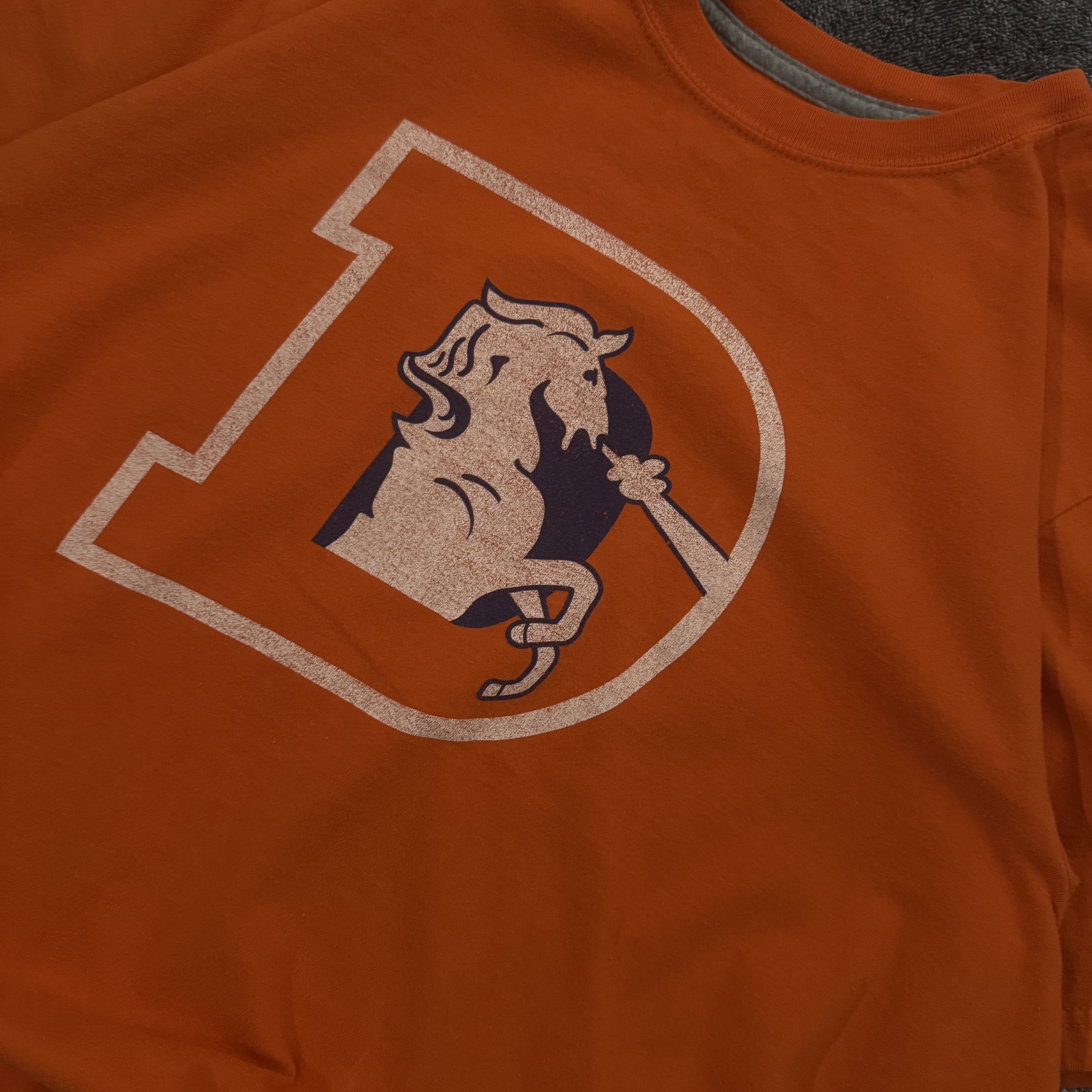 Nike Men's Orange Denver Broncos Cotton T-Shirt Medium image 2