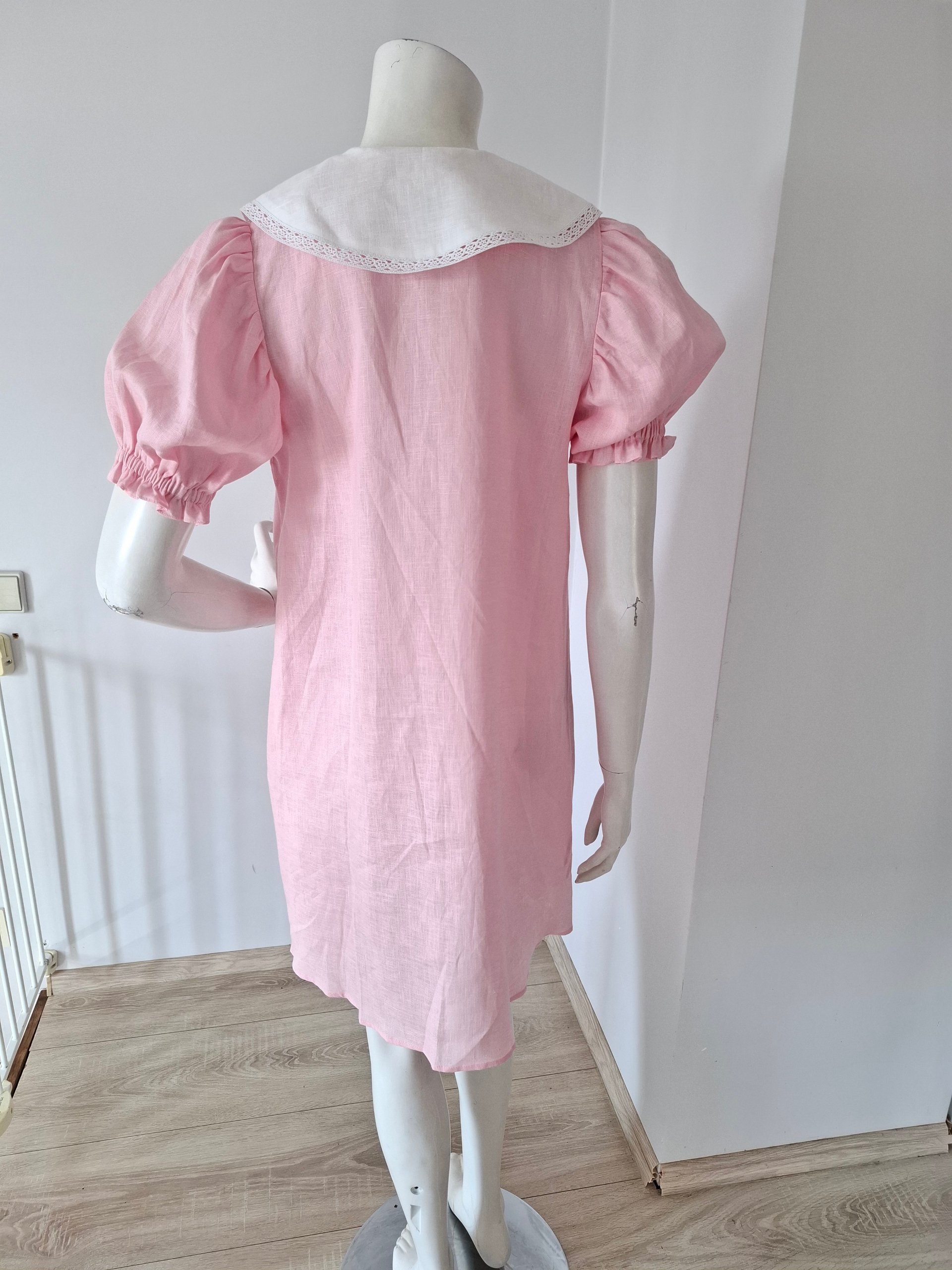 New Sleeper Pink Linen Dress with White Lace Collar Size S image 8