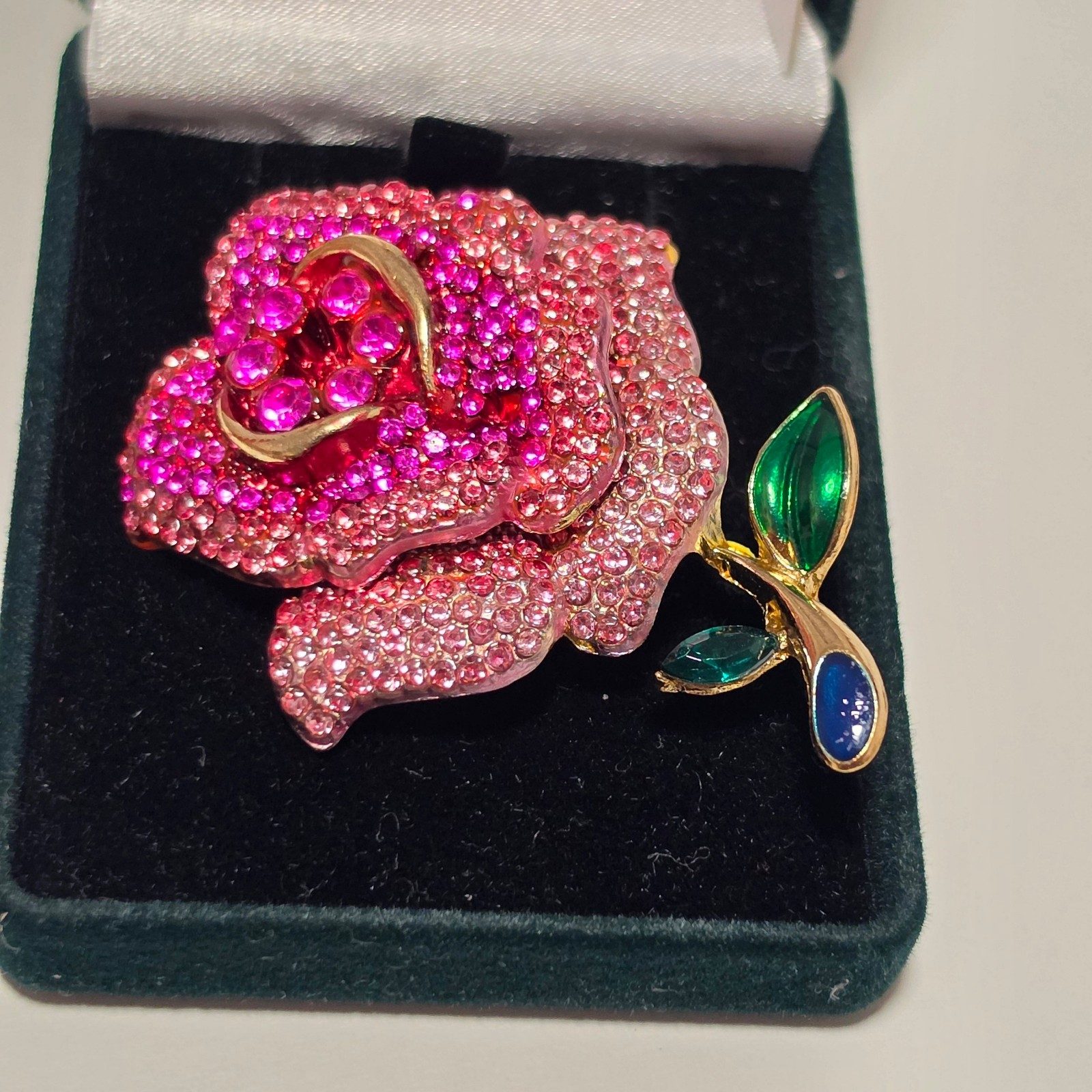 Pink & Green Crystal Rose Brooch .b8 image 2
