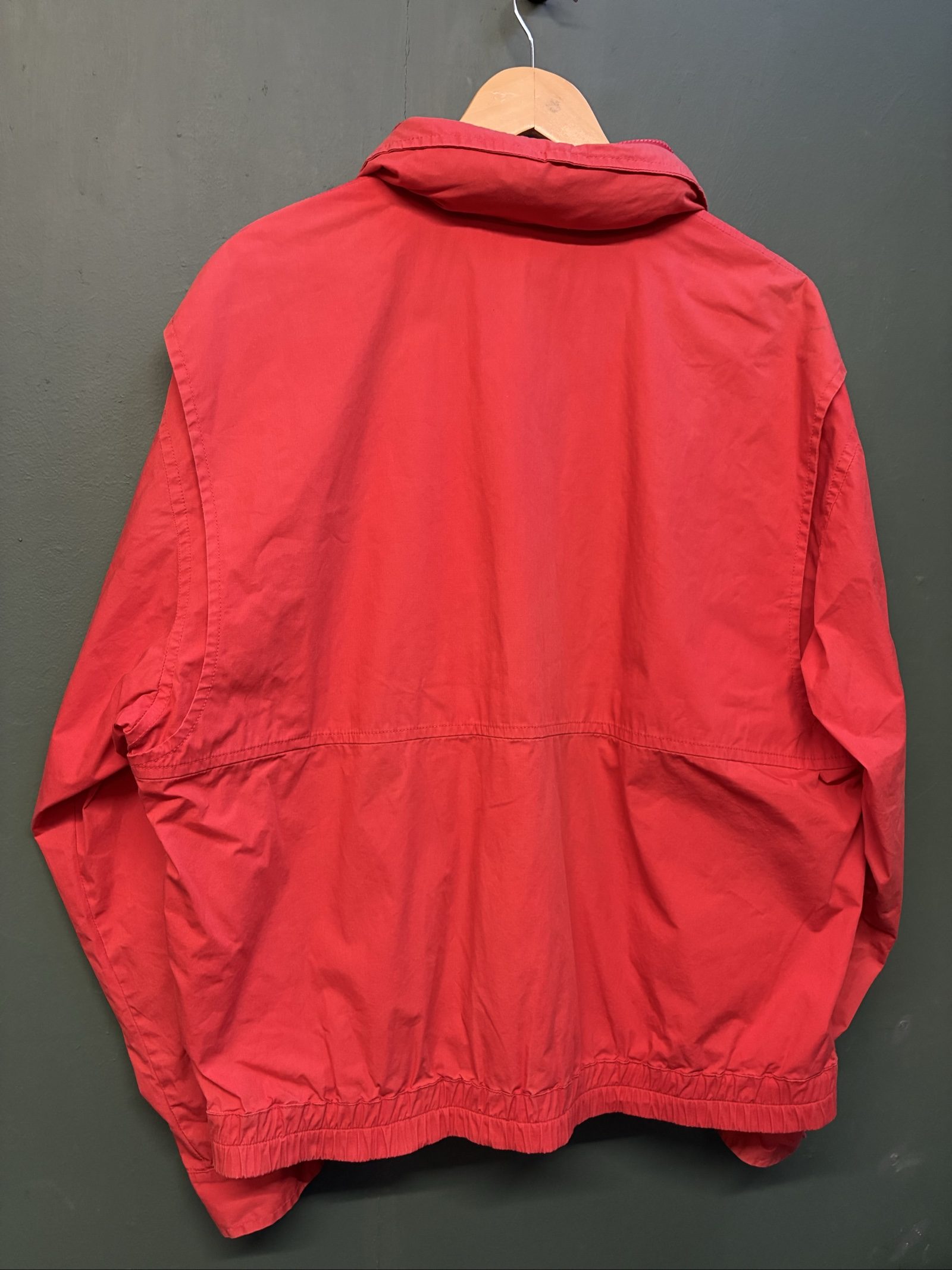 Marlboro vintage Red Cotton Jacket large 80s with Hood and Snap Pockets image 7