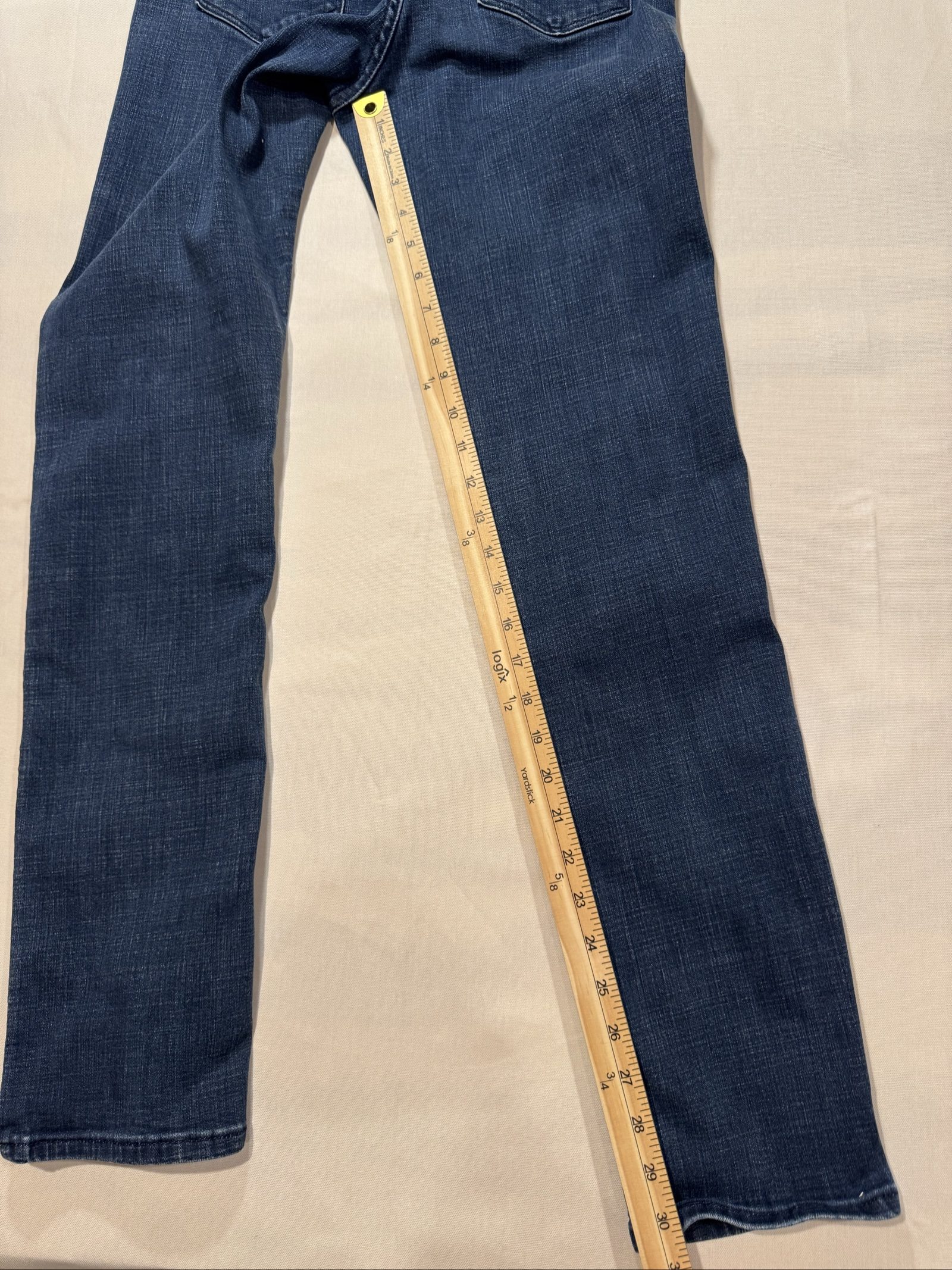 Women’s Levi Strauss & Co. Classic Straight Jeans – Dark Wash – 4 image 3