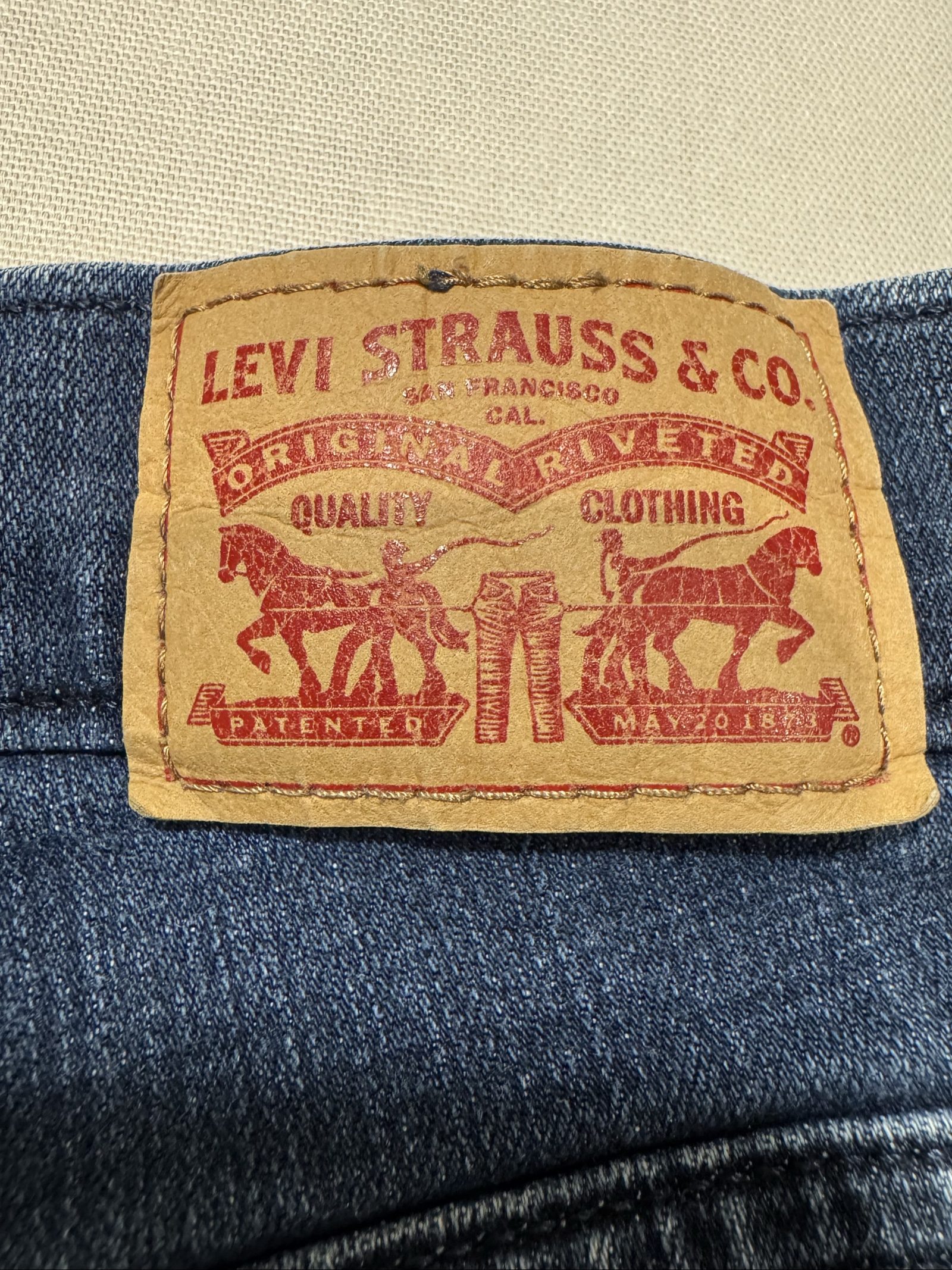 Women’s Levi Strauss & Co. Classic Straight Jeans – Dark Wash – 4 image 5