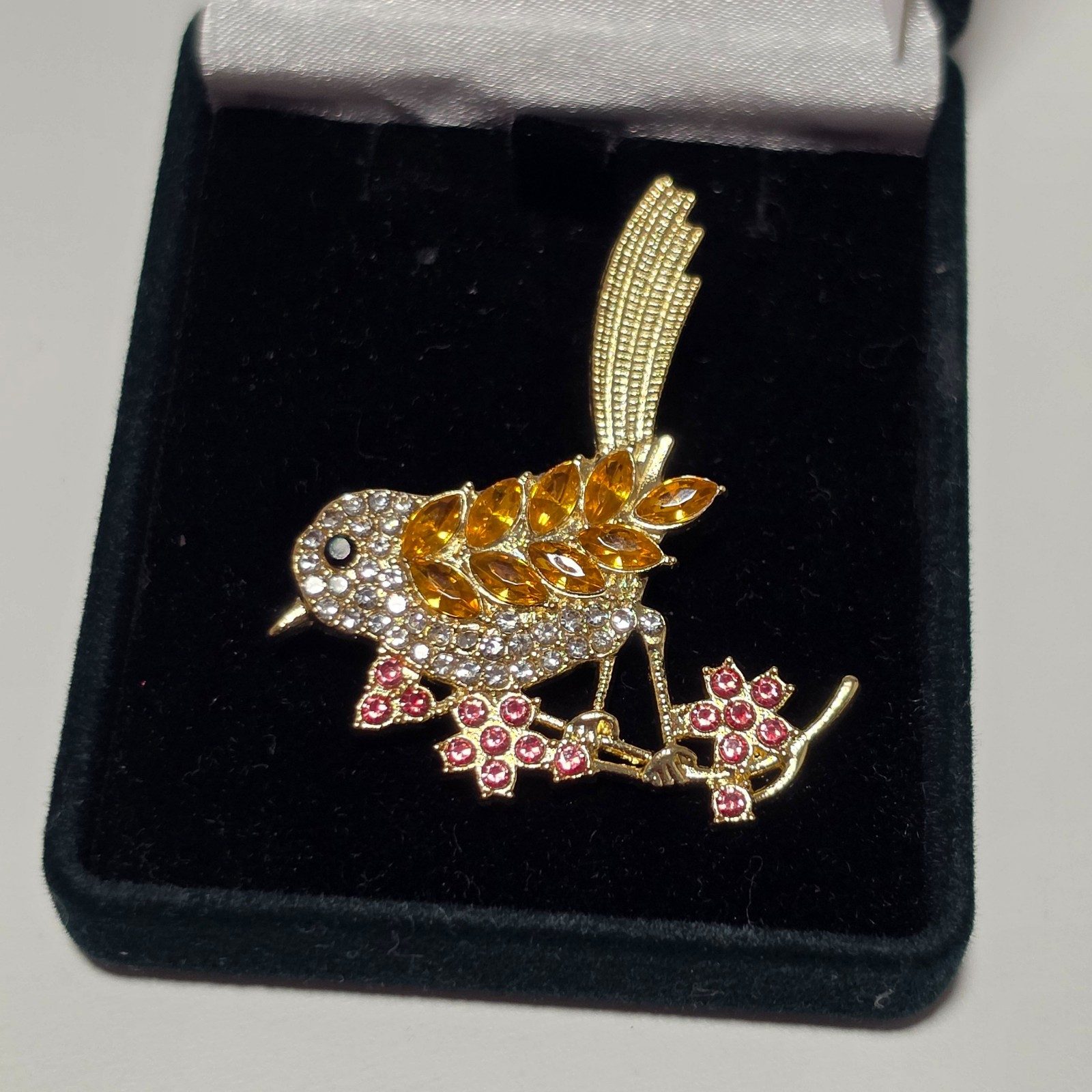 Gold-tone Yellow & Pink Crystal Bird Brooch.b8